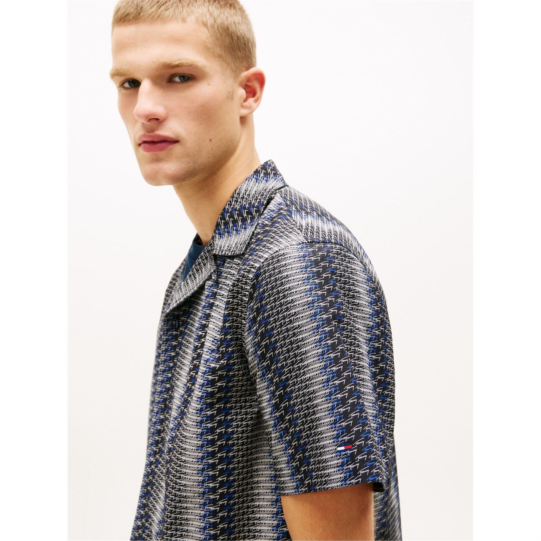 Tommy Jeans Patterned Short Sleeve Shirt