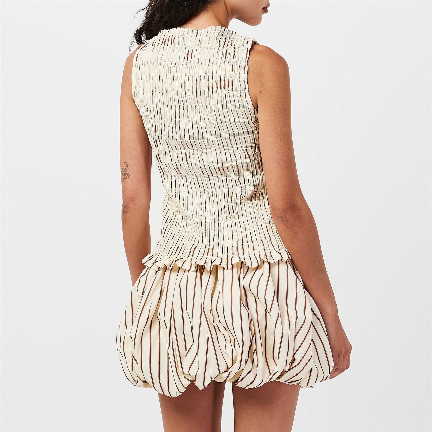 AmyLynn Sonya Puff Sleeve Top