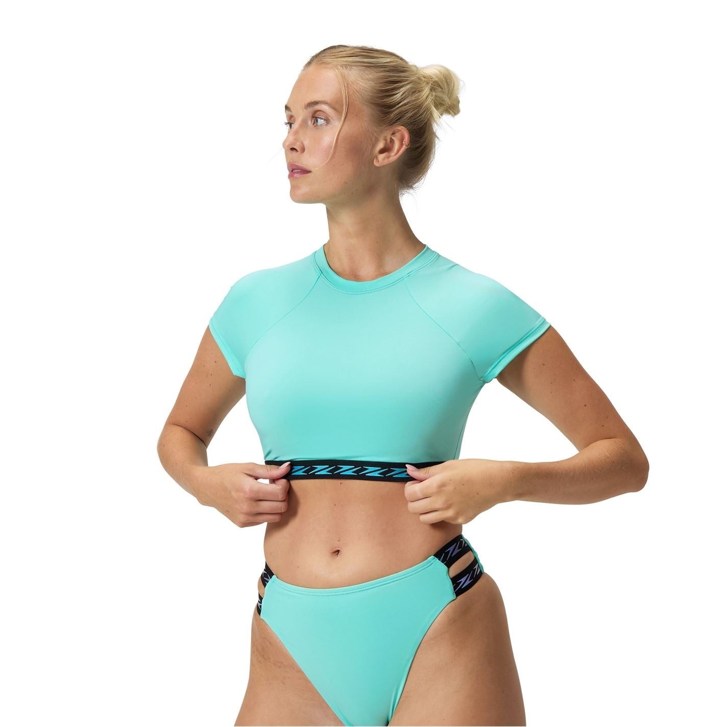 Speedo Solid Logo Cropped Slim Fit T-Shirt