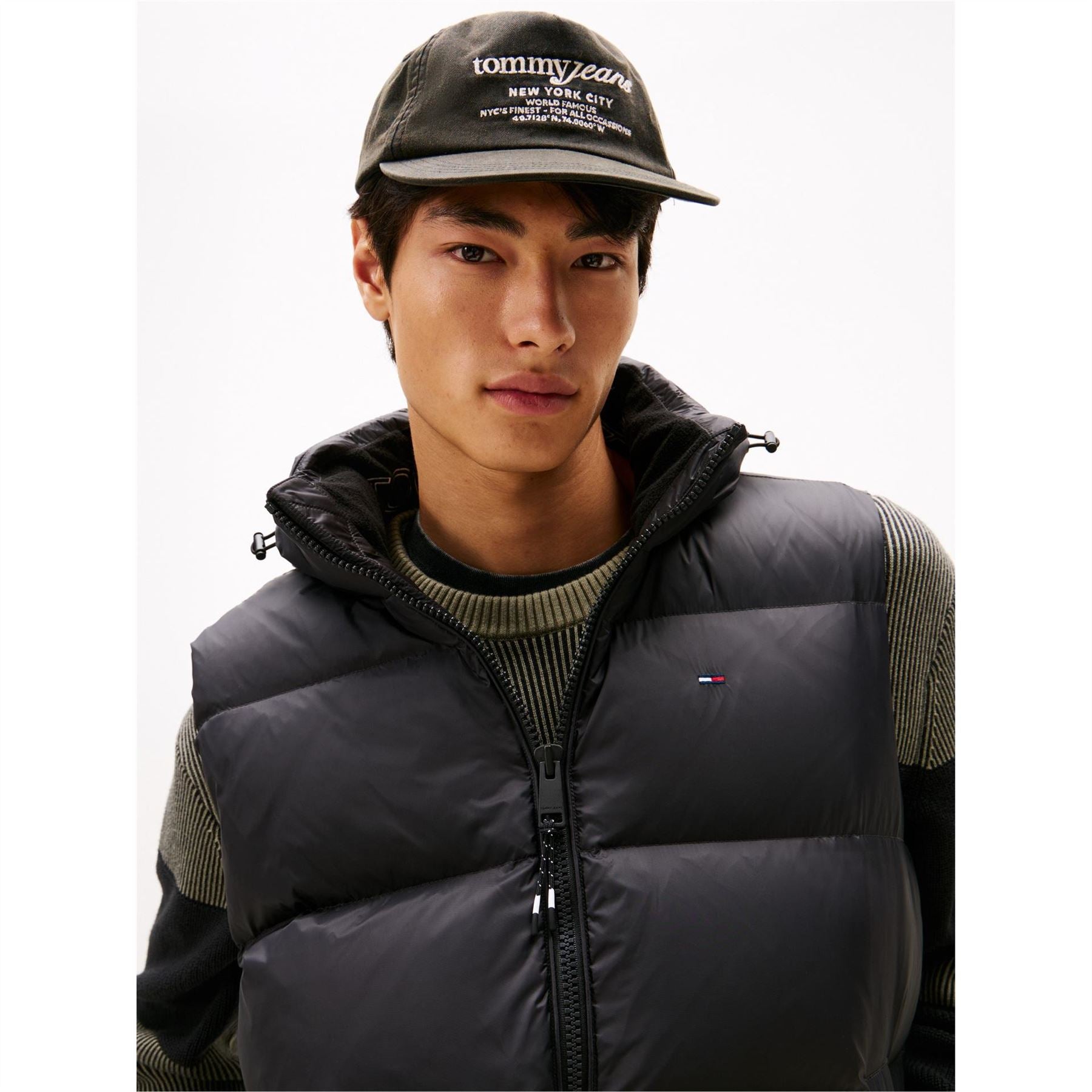 Tommy Jeans Essential Down Hooded Sleeveless Gilet