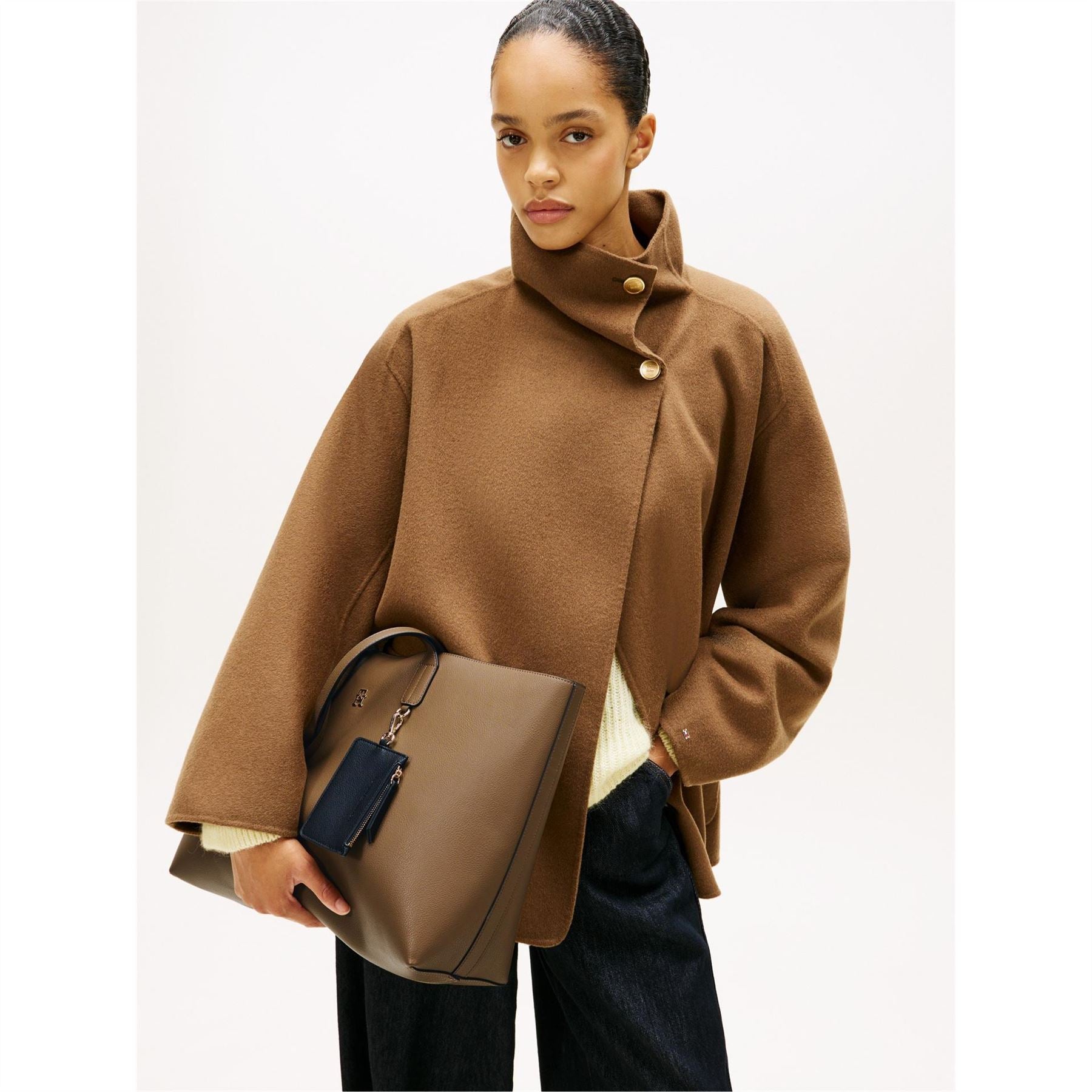 Tommy Hilfiger Solid Patterned Icon Tote with Gold Tone Hardware