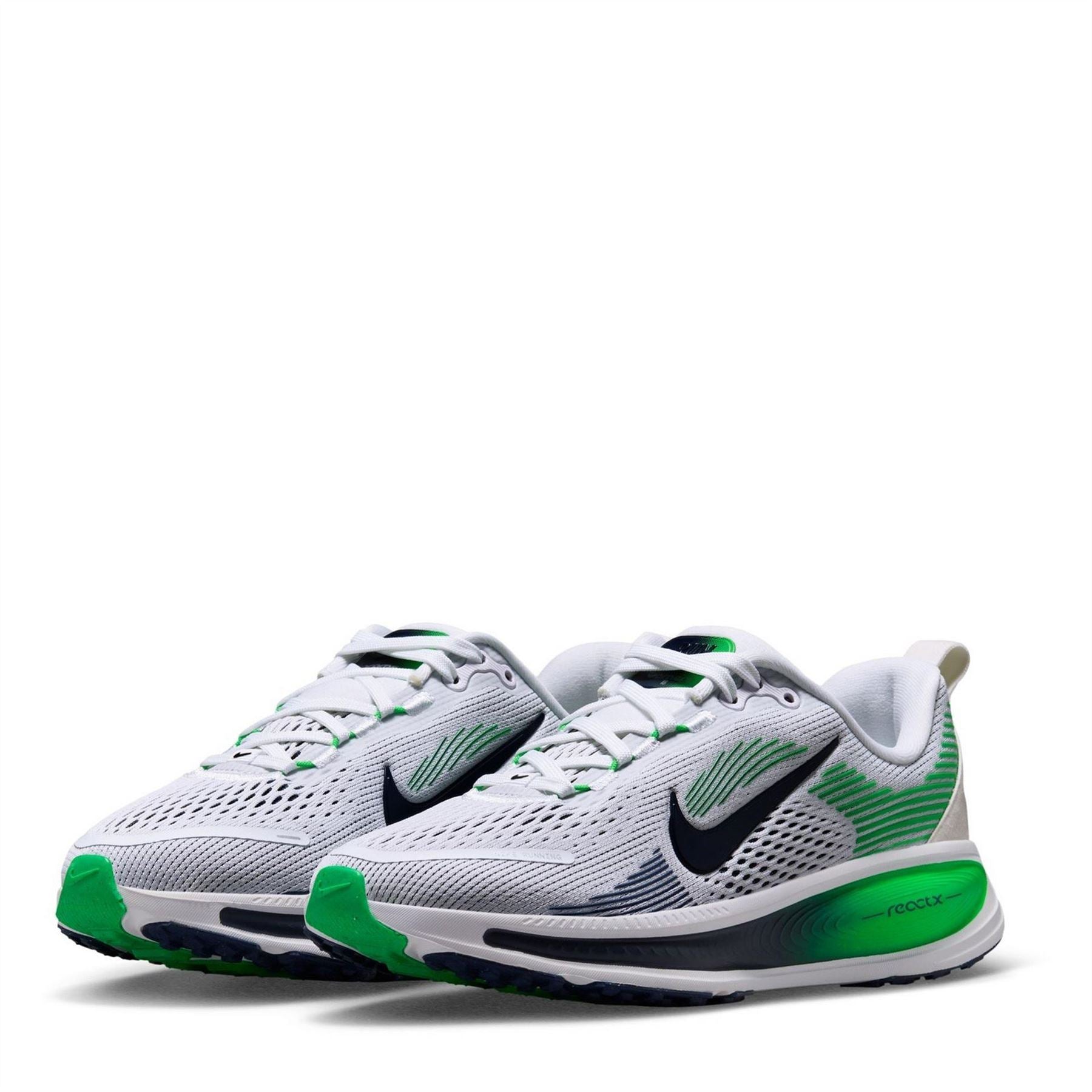 Nike Vomero 18 Trainers Juniors