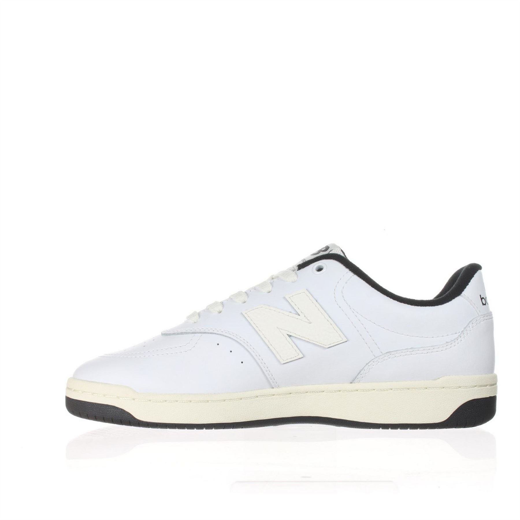 New Balance Round Toe Low Top Sneakers