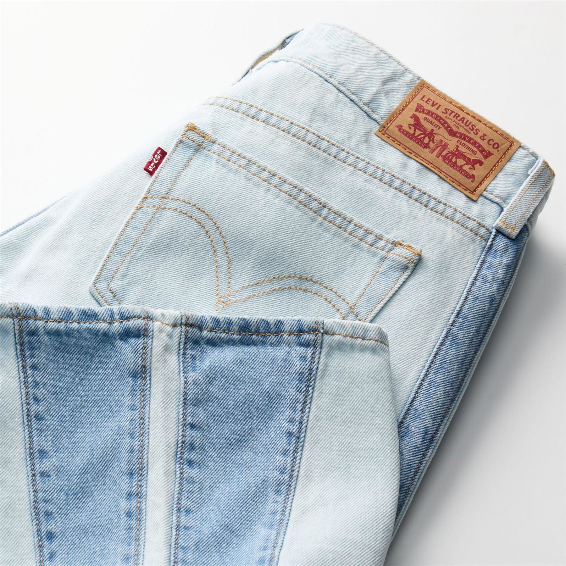 Levis Superlow Loose