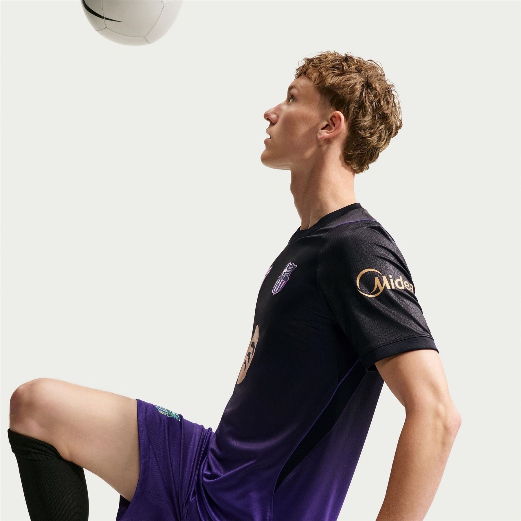 Nike Mens Barcelona Away Shirt 2026 27
