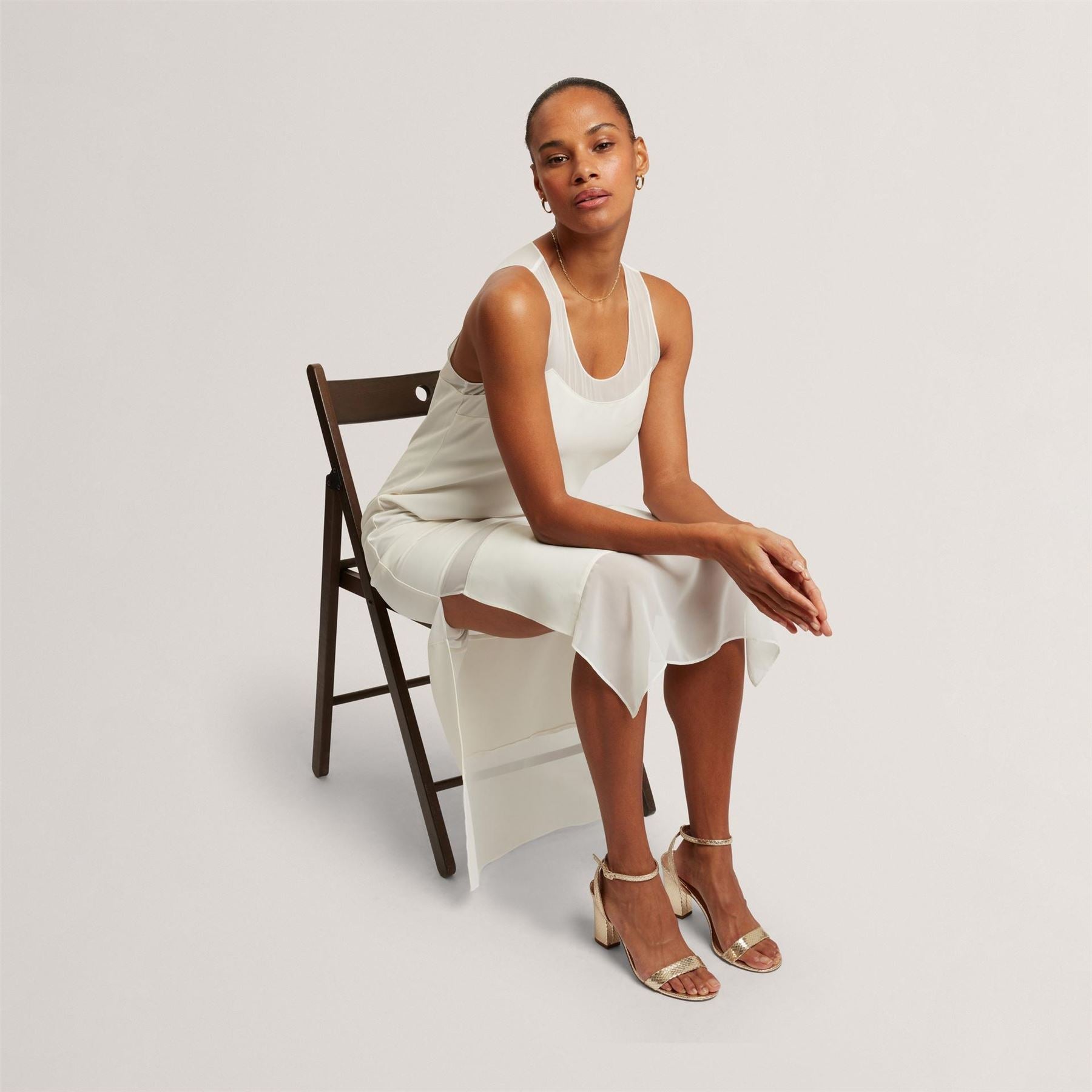 Ted Baker Panlslss Midi dress