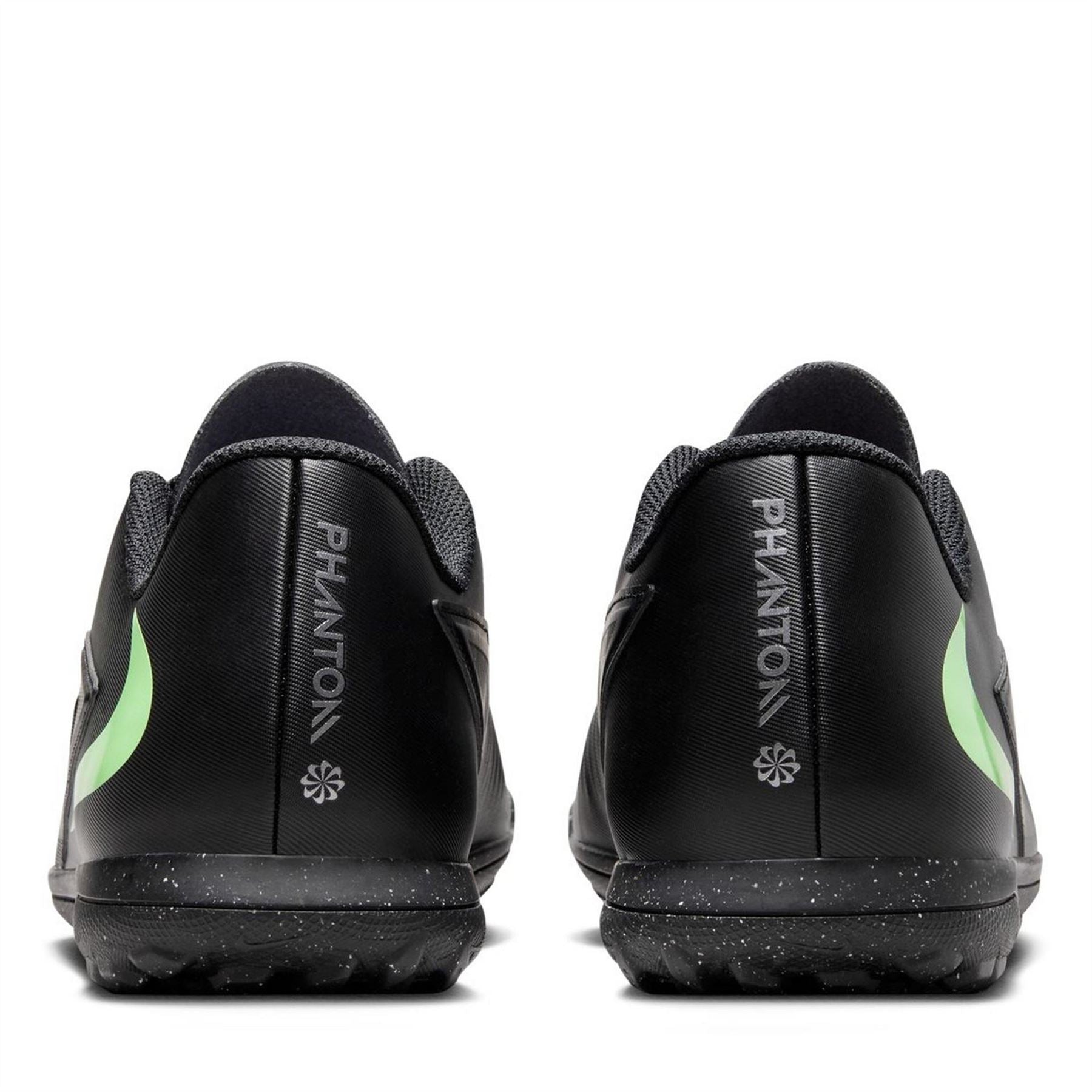 Nike Phantom 6 Low Club Adults Astro Turf Football Boots