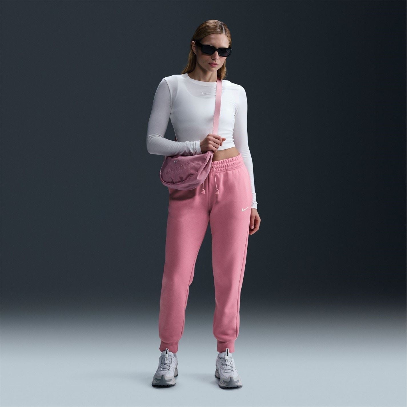 Nike Womens Sportswear Phoenix Fleece Mid Rise Sweatpants