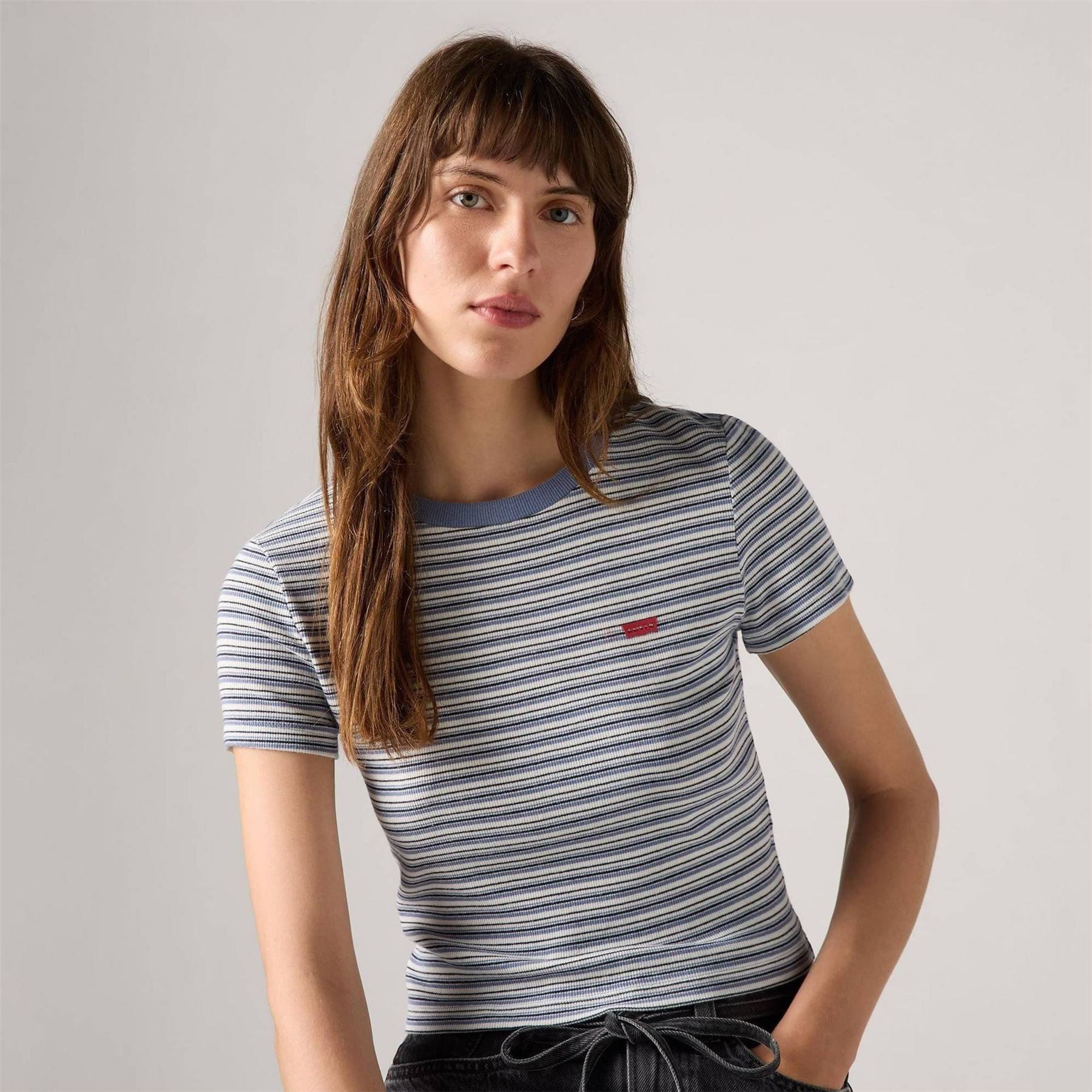 Levis Essential Sporty Cropped Slim Fit Crew Neck T-Shirt