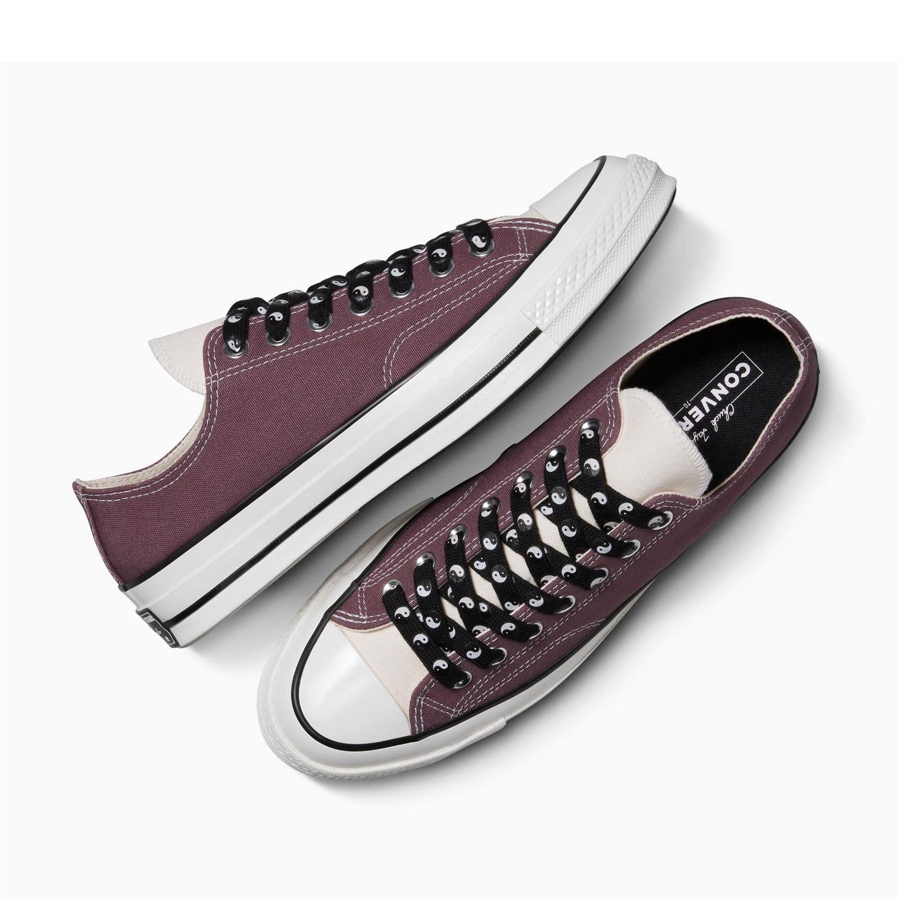 Converse Adults Chuck 70 All Star Yin Yan Canvasas High Top Trainers