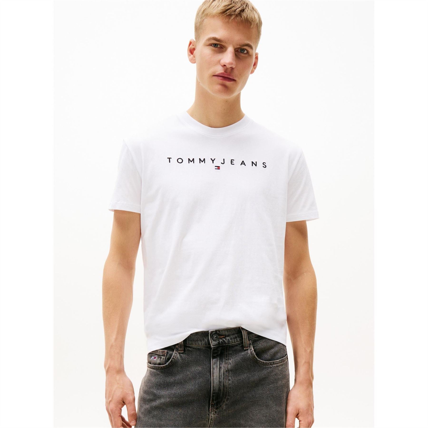 Tommy Jeans Regular Fit Lettering Crew Neck T-Shirt