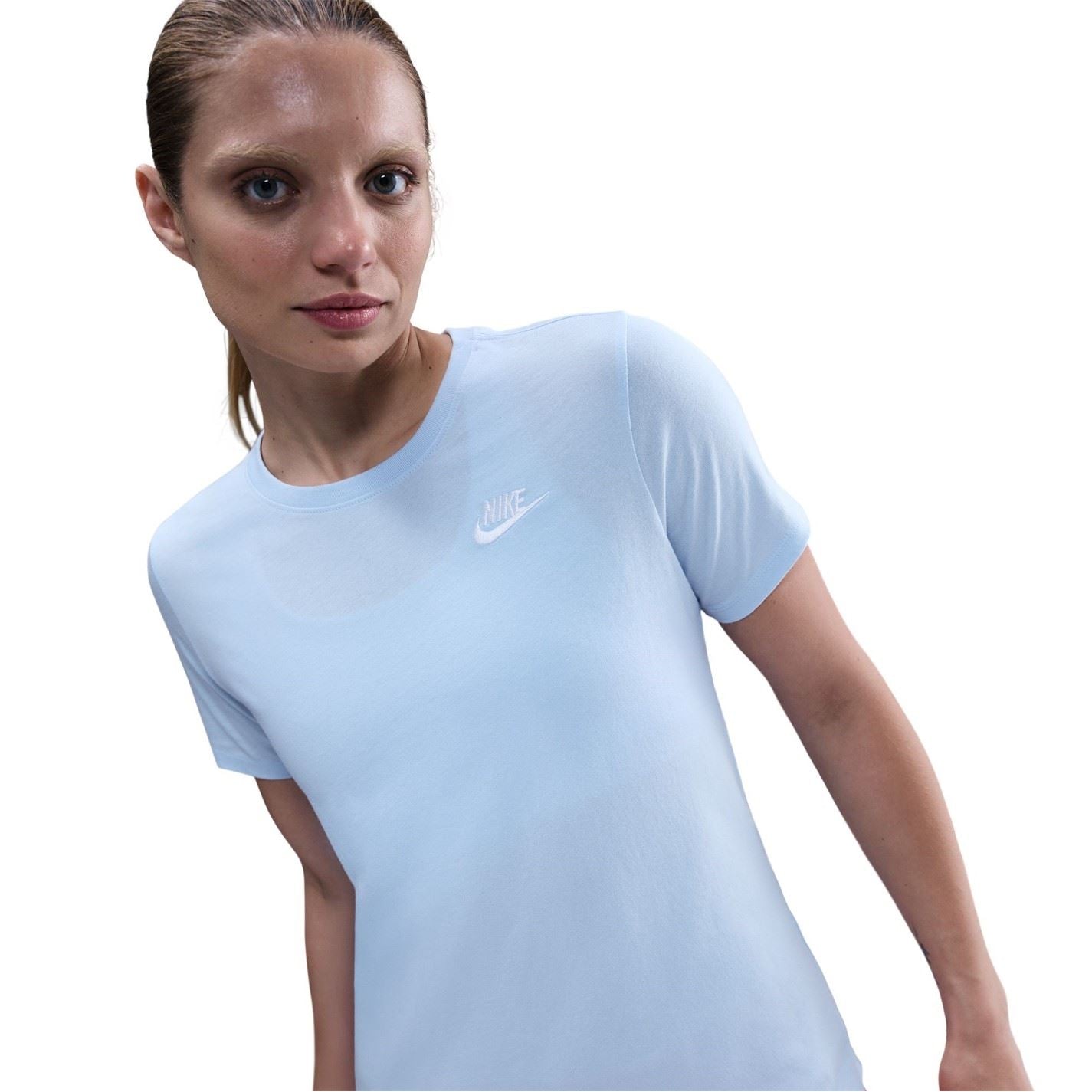 Nike Womens Sportswear Club T-Shirt