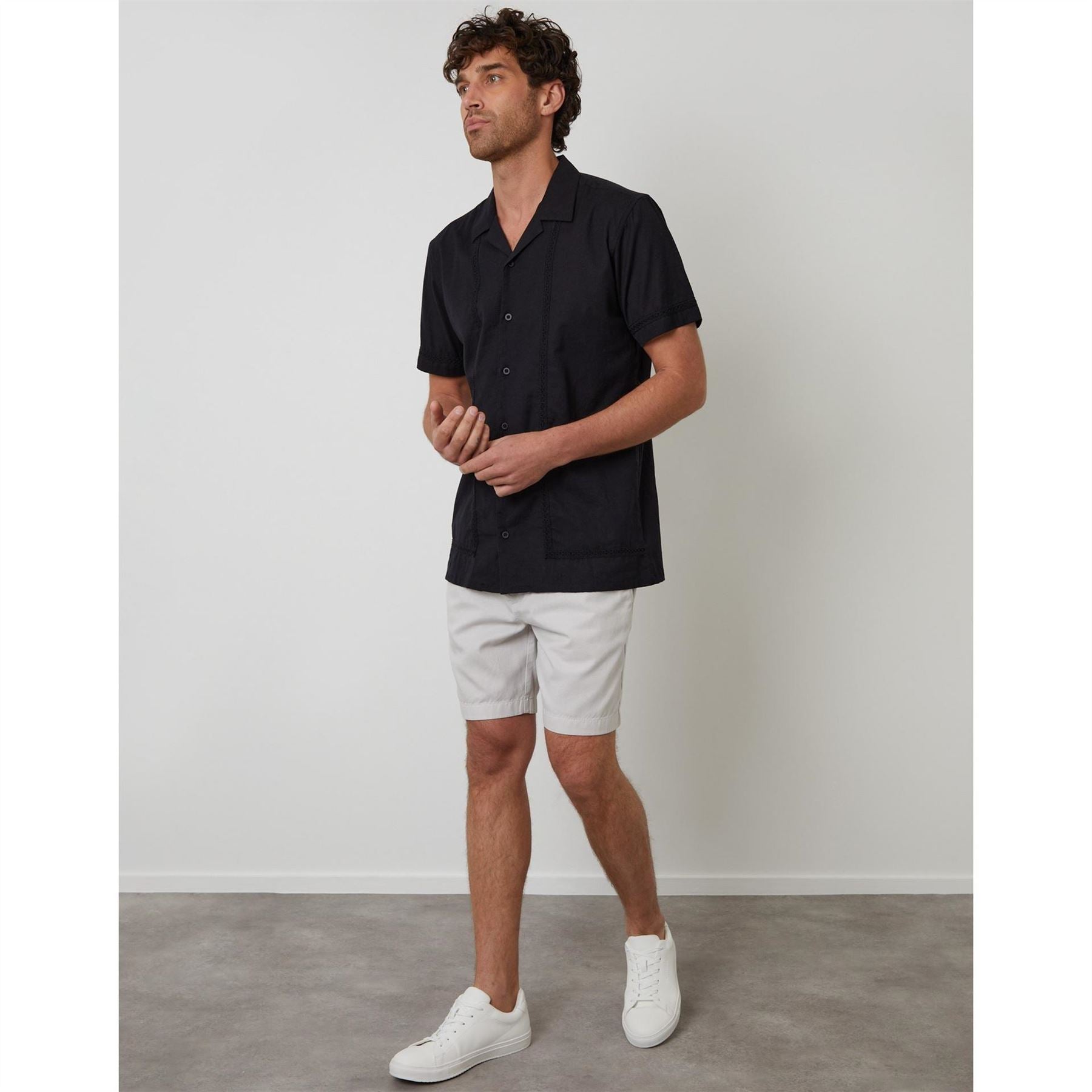 Threadbare Regular Fit Short Sleeve Point Collar Shirt