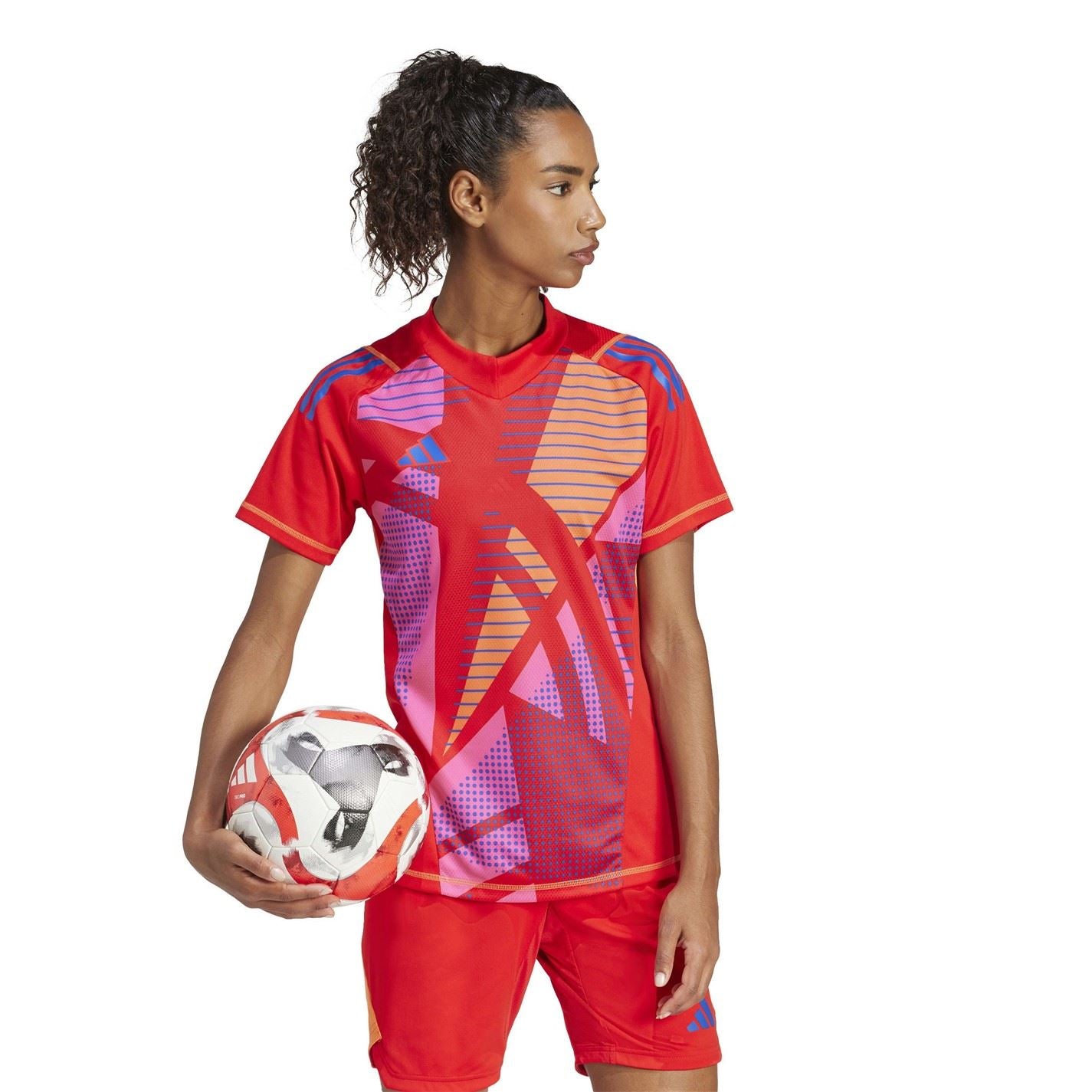 adidas T24 P Gk Regular Fit Raglan Sleeve V-Neck T-Shirt