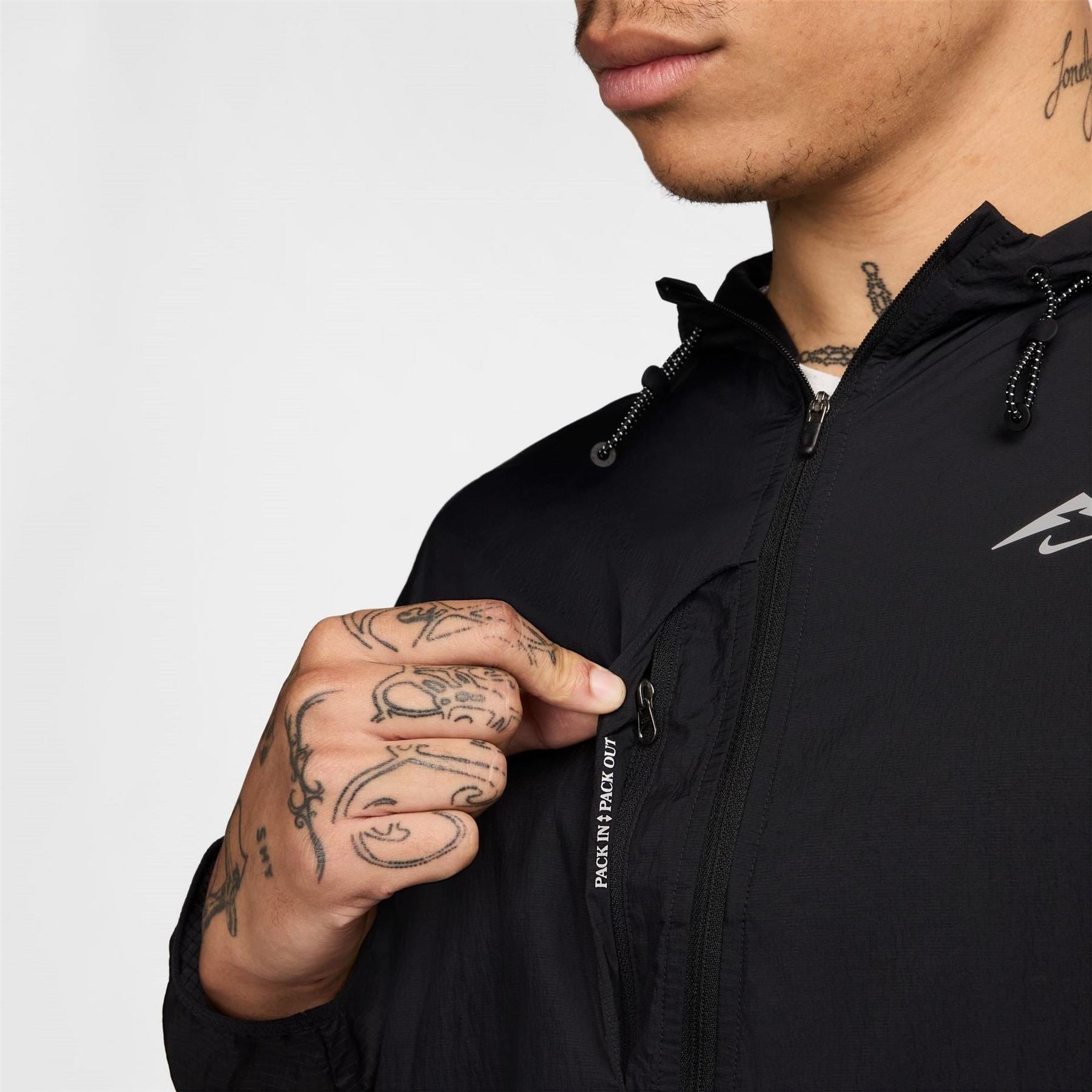 Nike Trail Solid Patterned Hooded Running Jacket