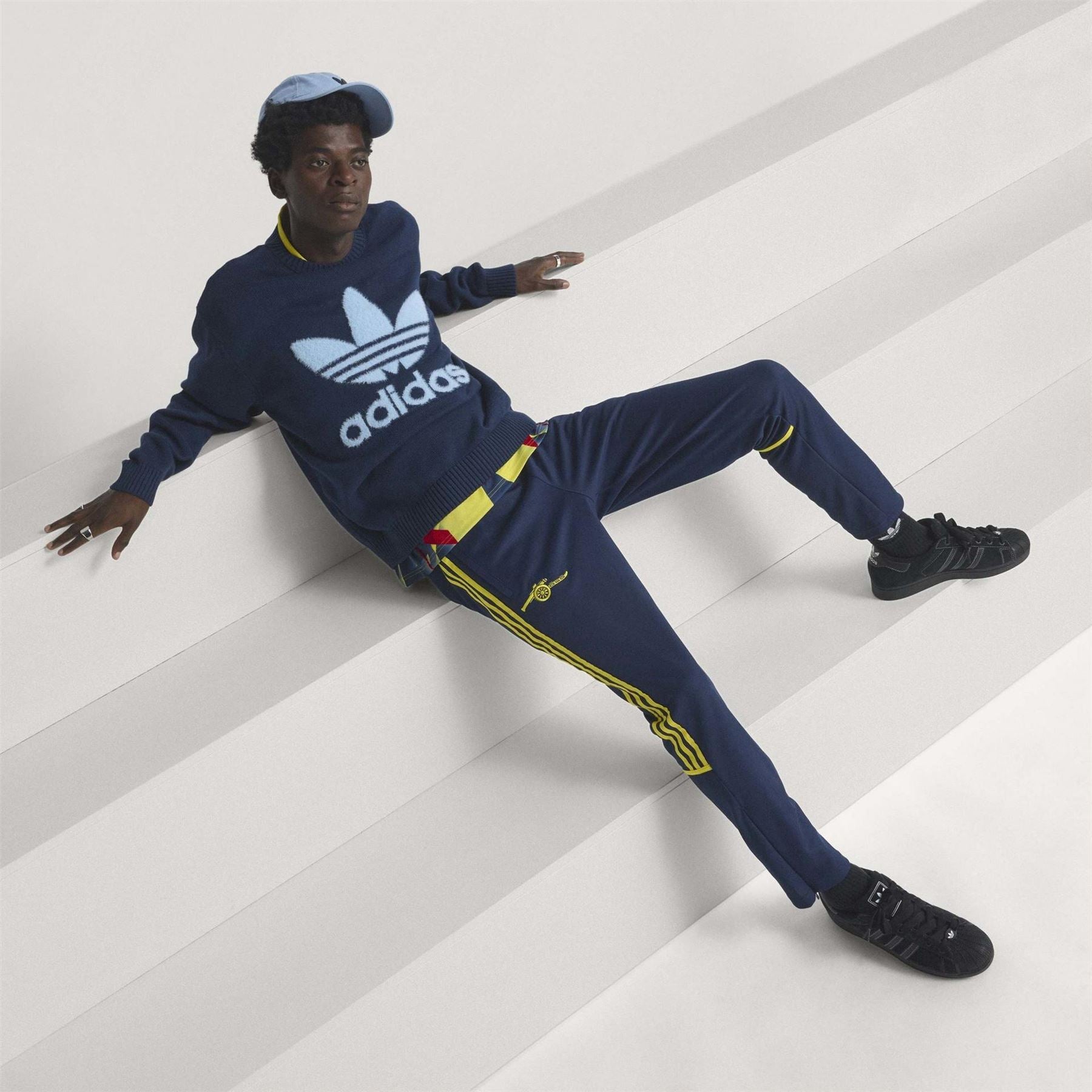 adidas Mens Arsenal Originals Lifestyle Tracksuit Bottoms 25 26