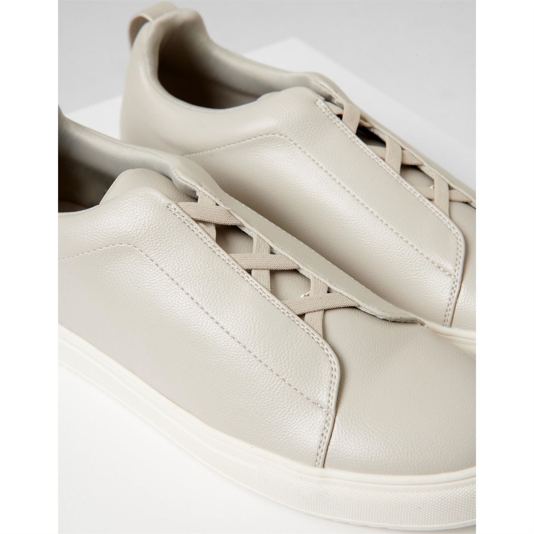 Threadbare Acefield Casual Low Top Trainers