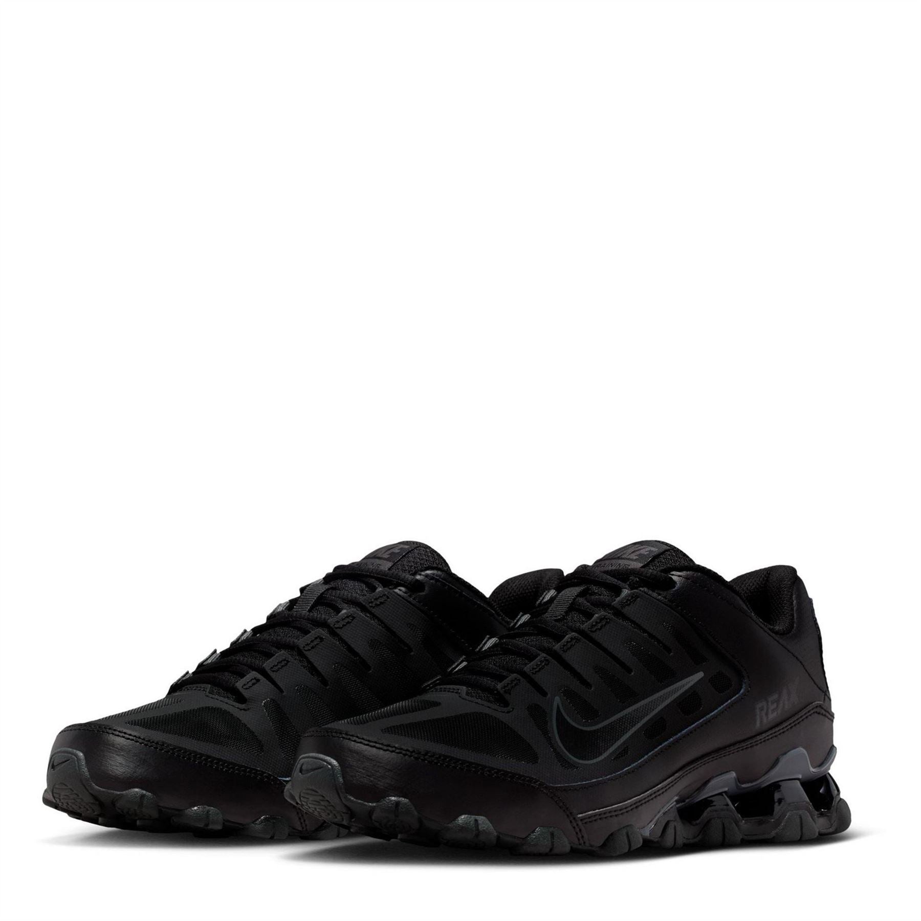 Nike Reax 8 TR Lace-Up Sneakers