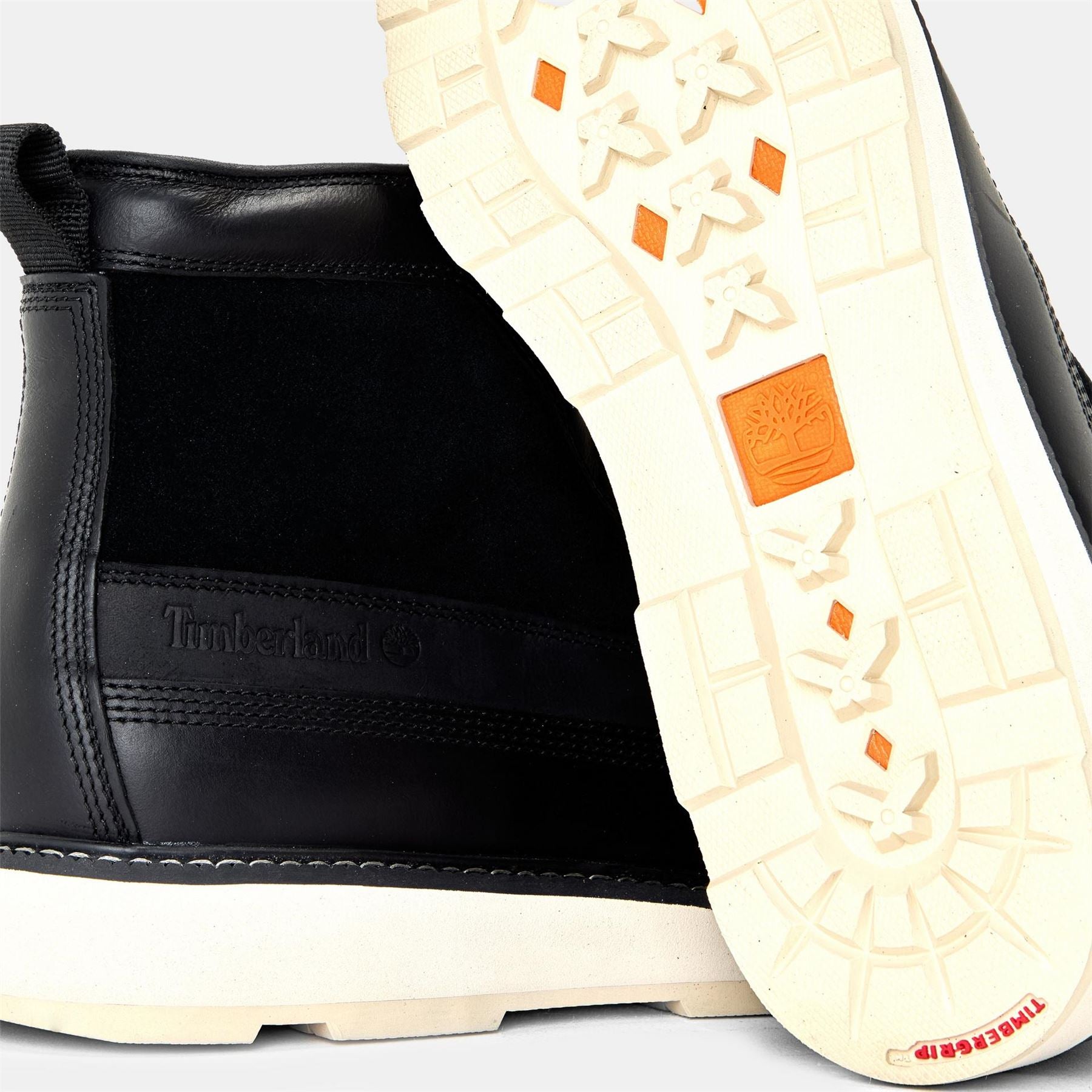 Timberland Britton Mills Lace-Up Chukka Boots Engraved Logo