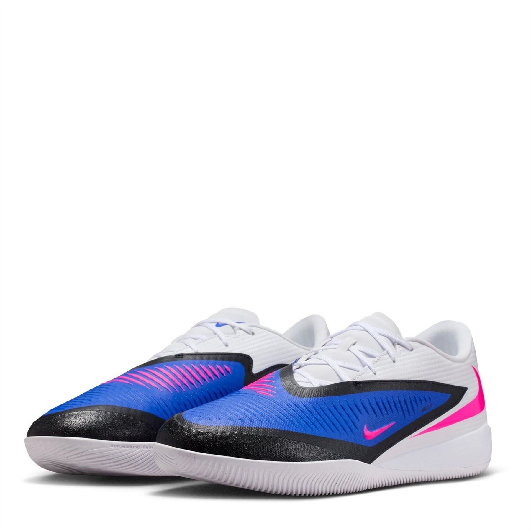 Nike Phantom 6 Low Textured Lace Up Road Shoes