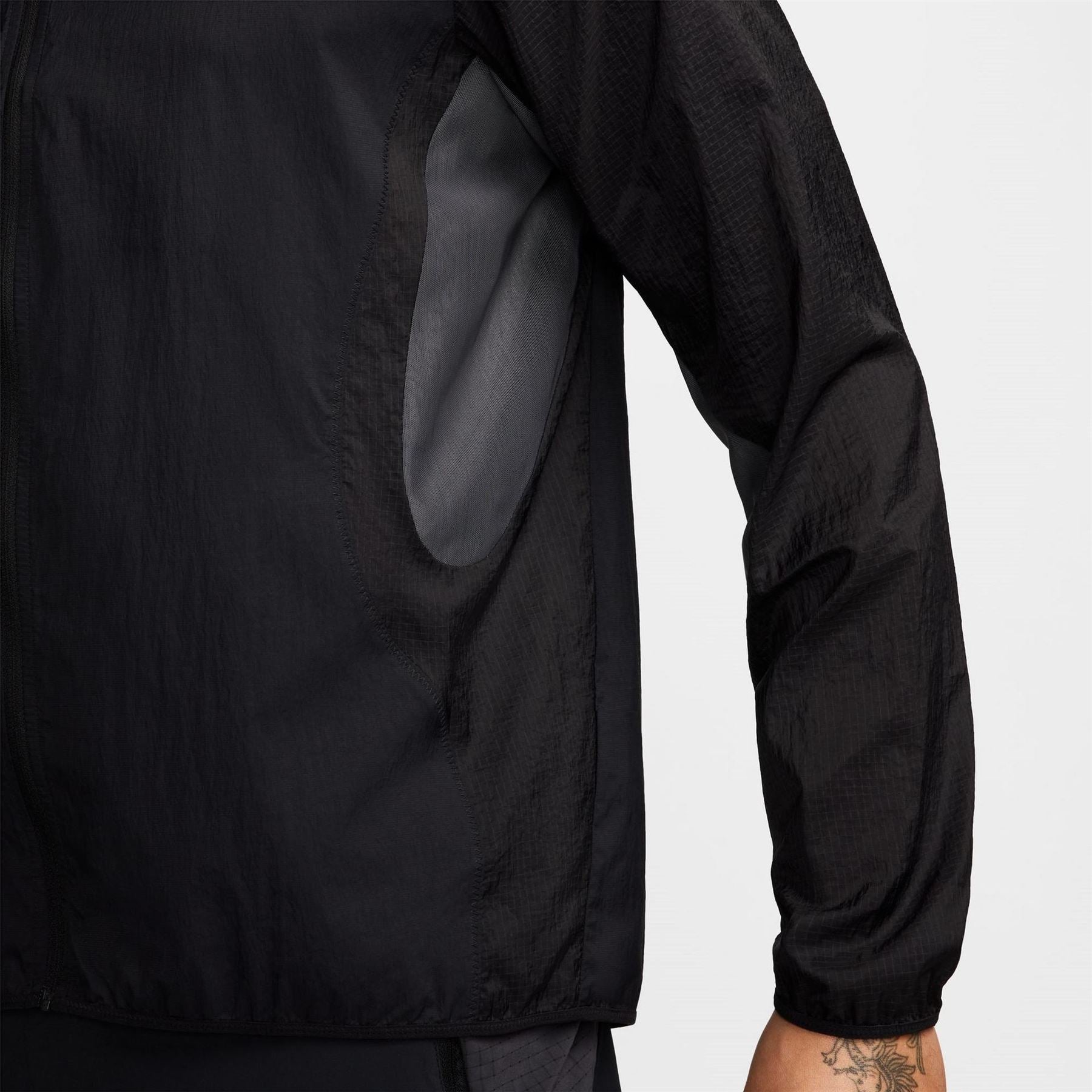 Nike Trail Solid Patterned Hooded Running Jacket