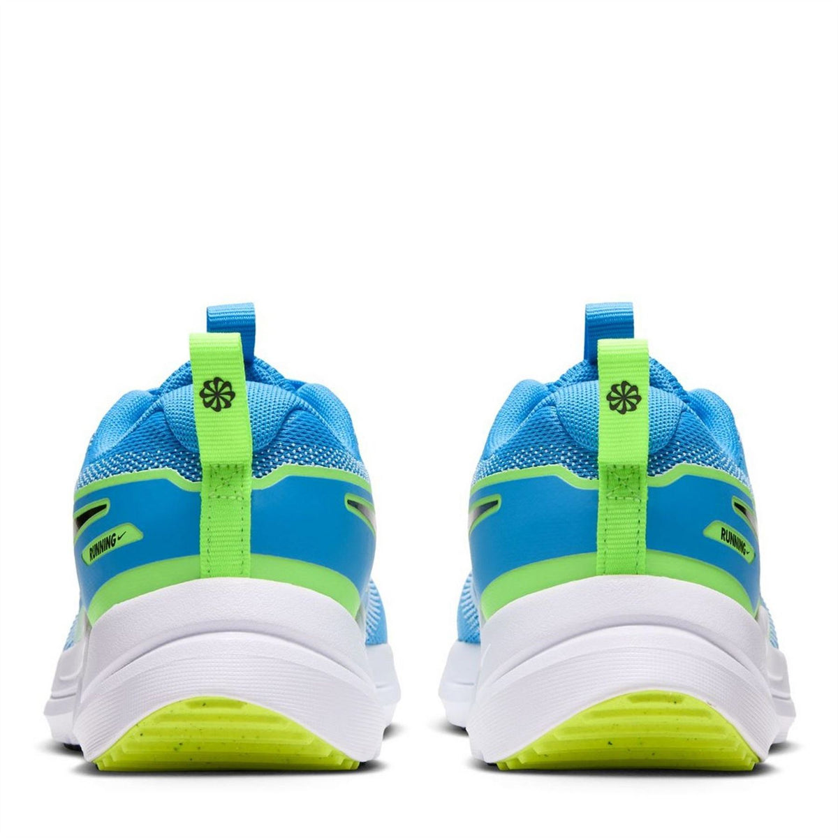 Nike Cosmic Runner Low Top Sneakers