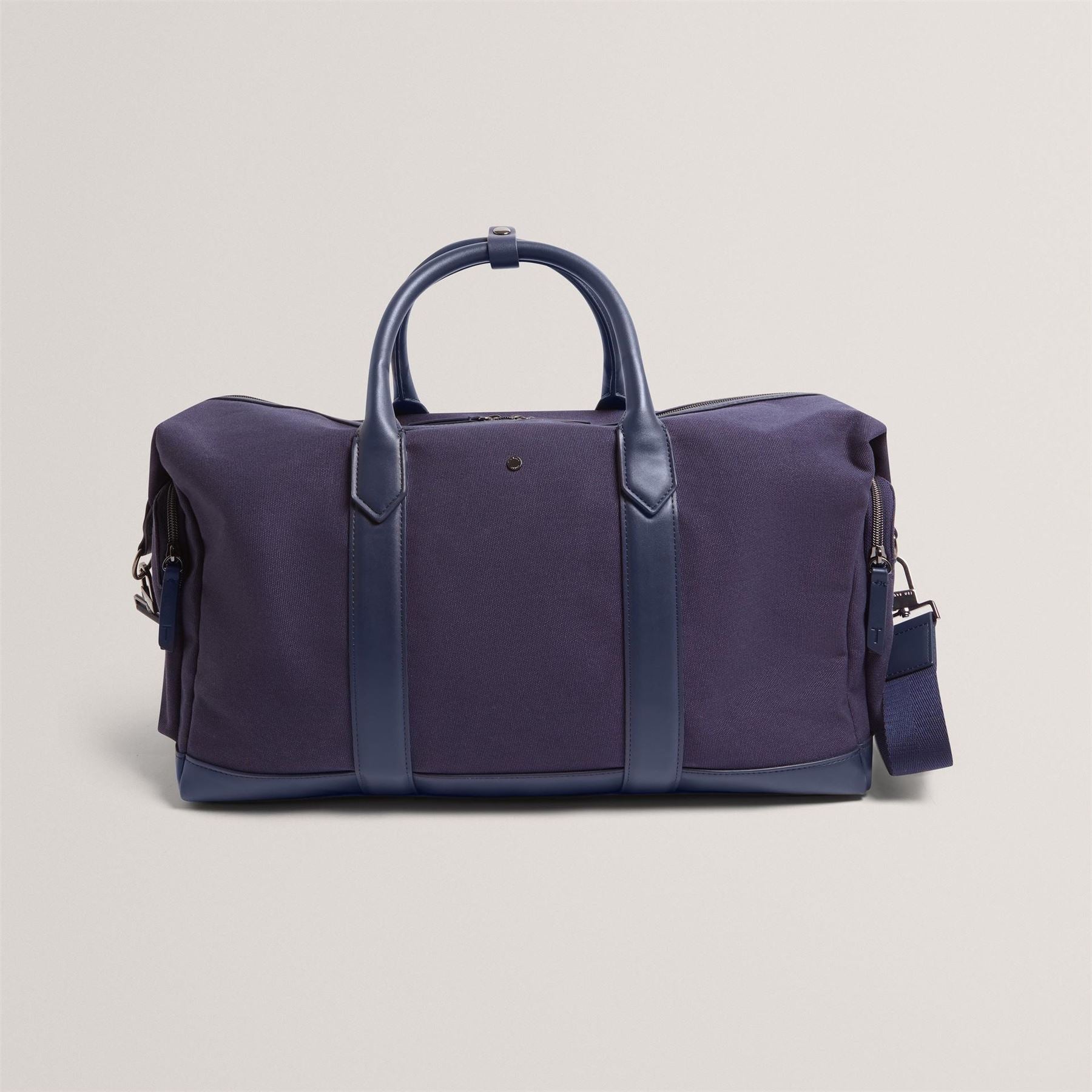 Ted Baker Cnv Studdet Hold Sn62