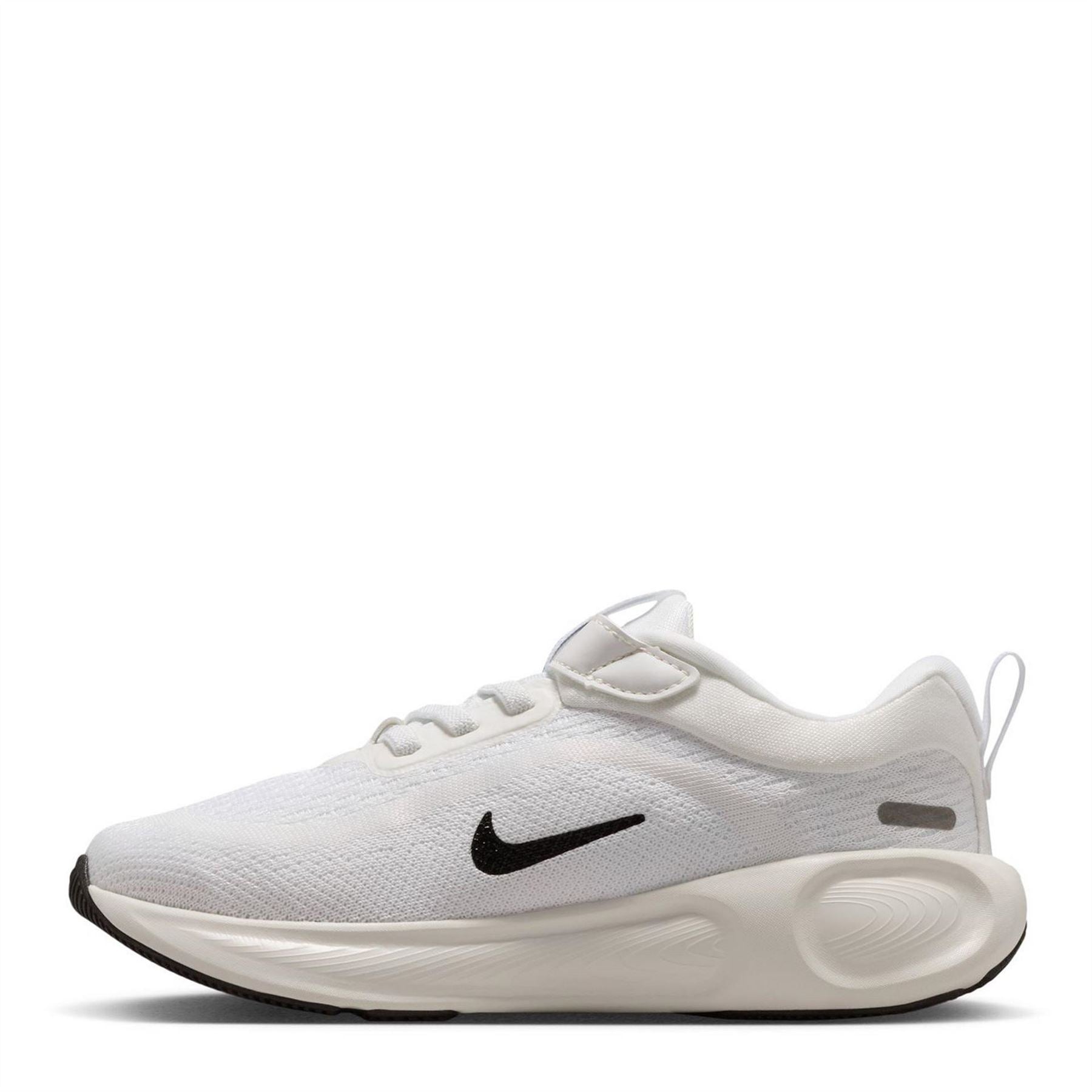 Nike Stellar Ride Low Top Lace-Up Sneakers