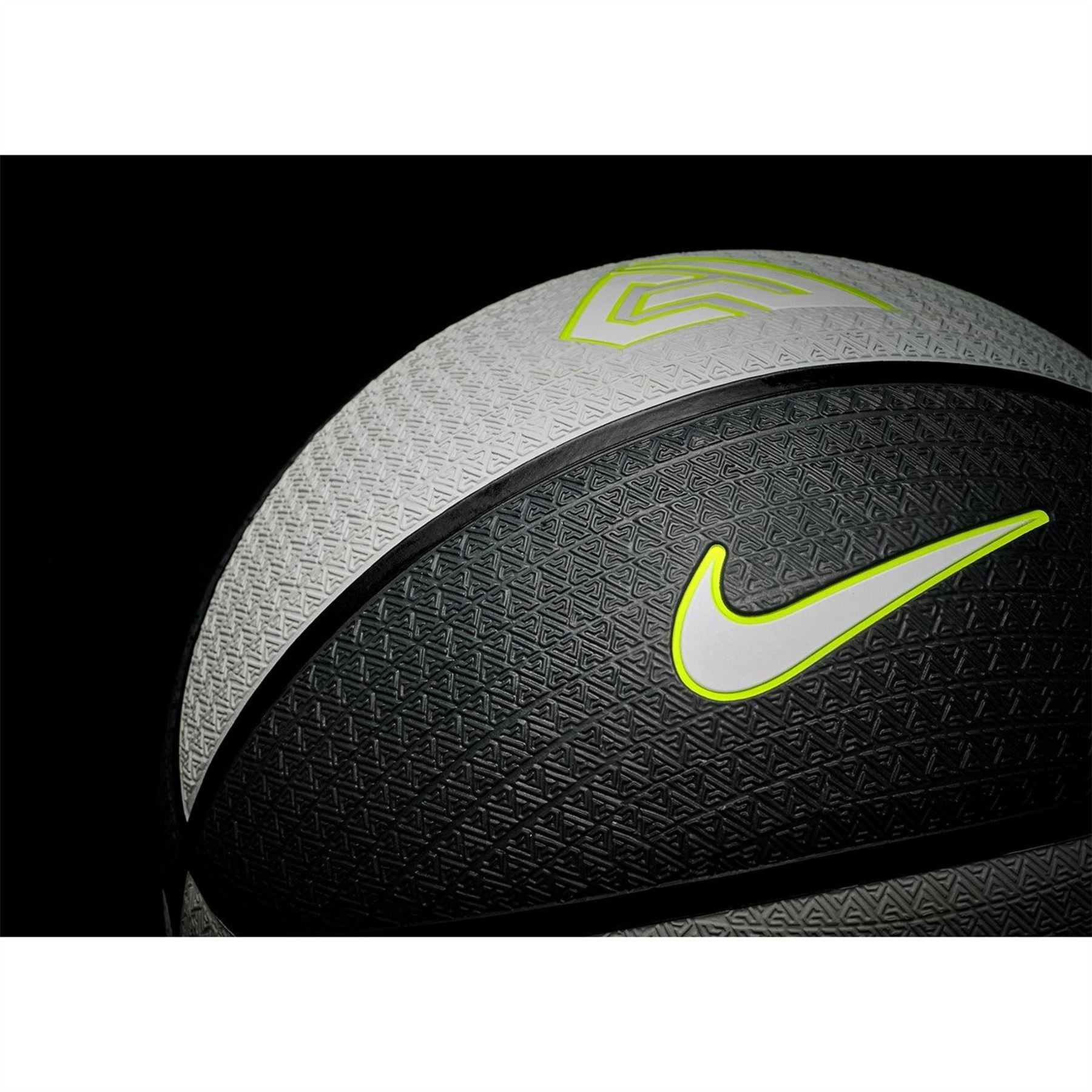 Nike B Basketball