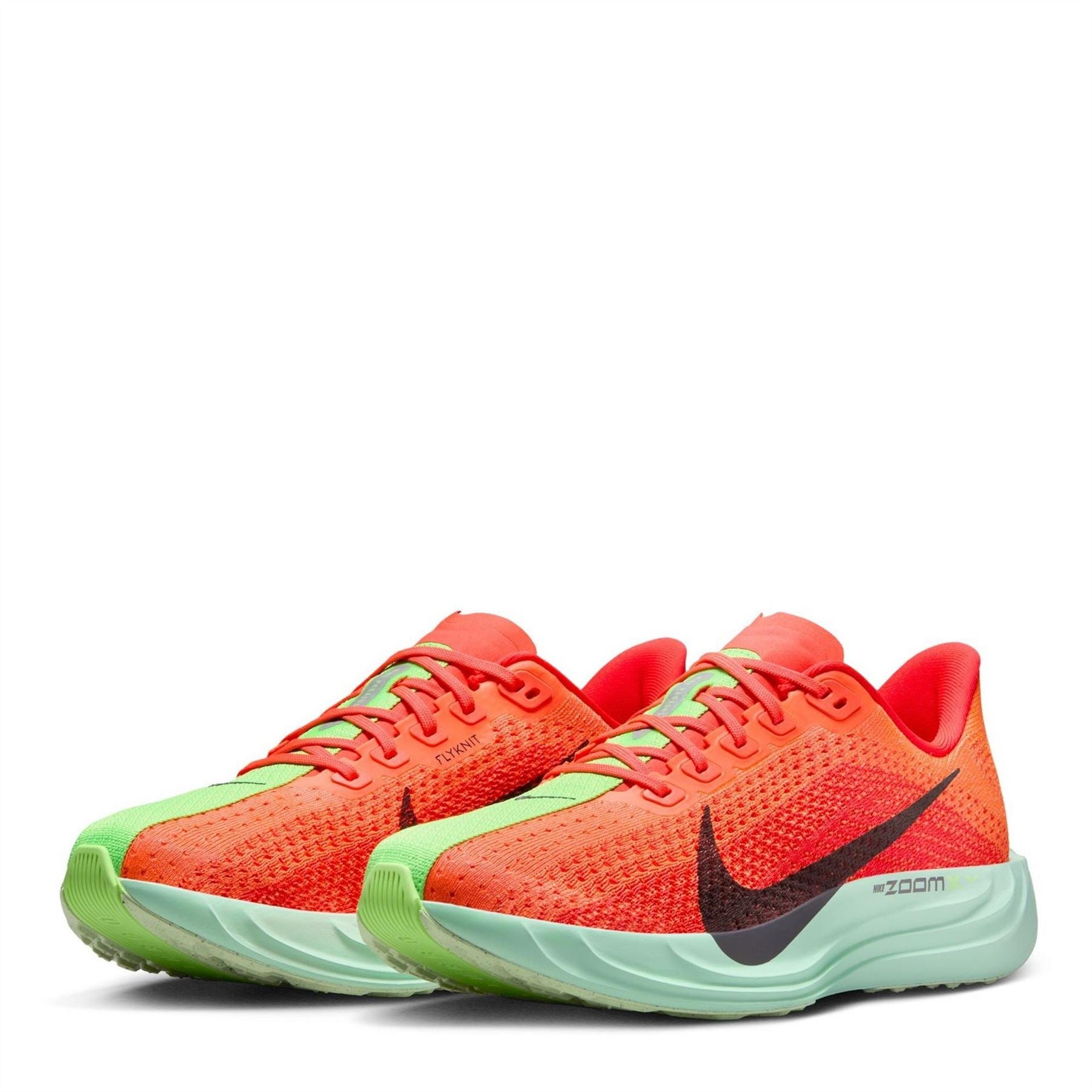 Nike Womens Pegasus Plus Running Shoes