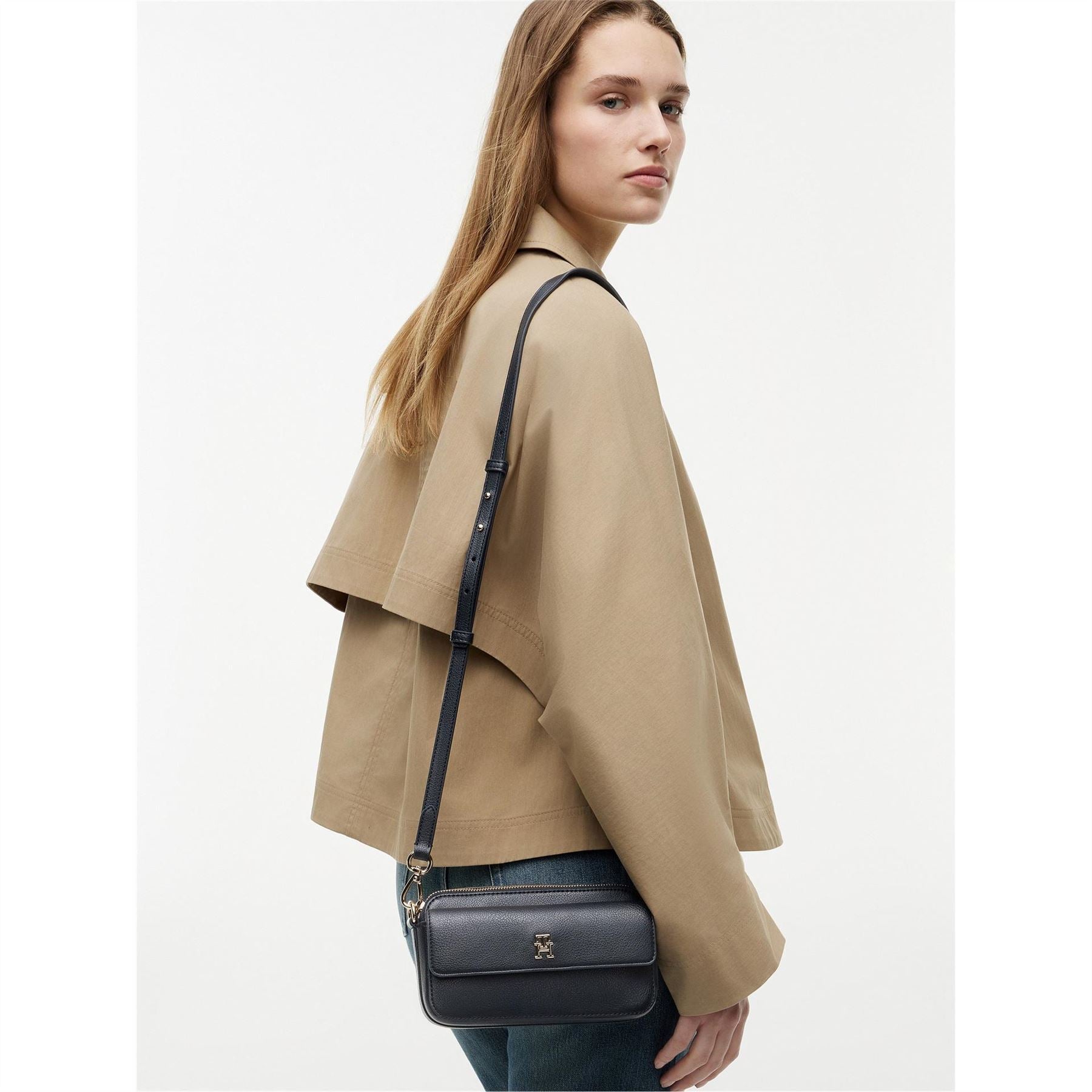 Tommy Hilfiger Camera Bag