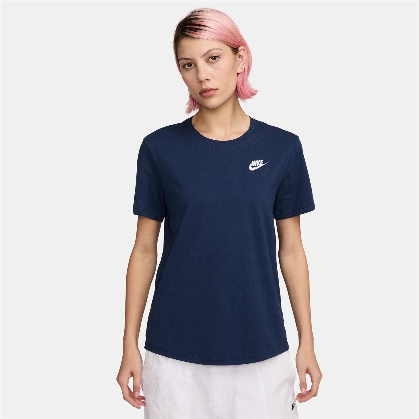 Nike Womens Sportswear Club T-Shirt