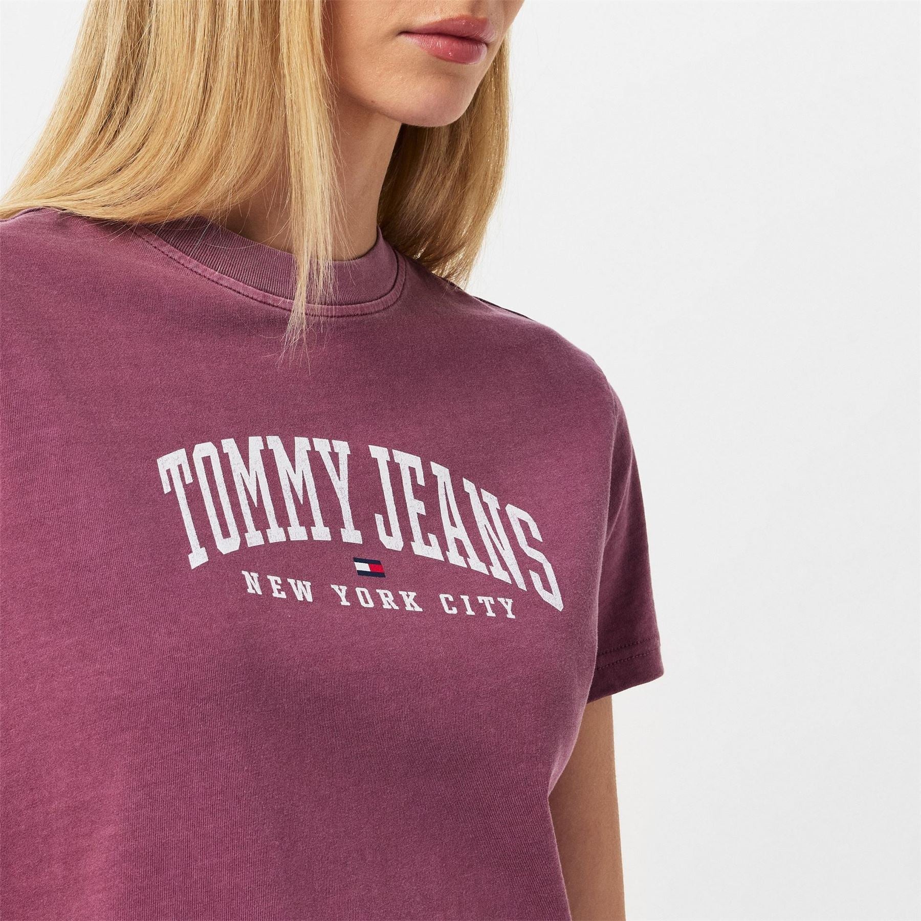 Tommy Jeans Style Short Sleeved T-Shirt