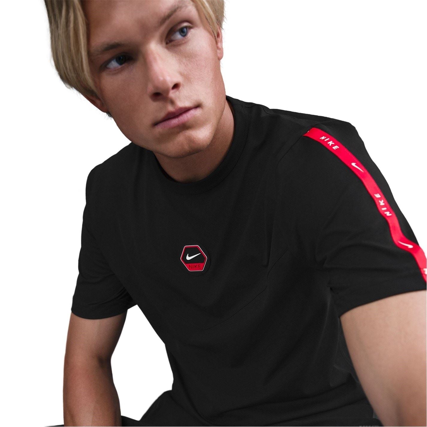 Nike Regular Fit Short Sleeve Crew Neck T-Shirt