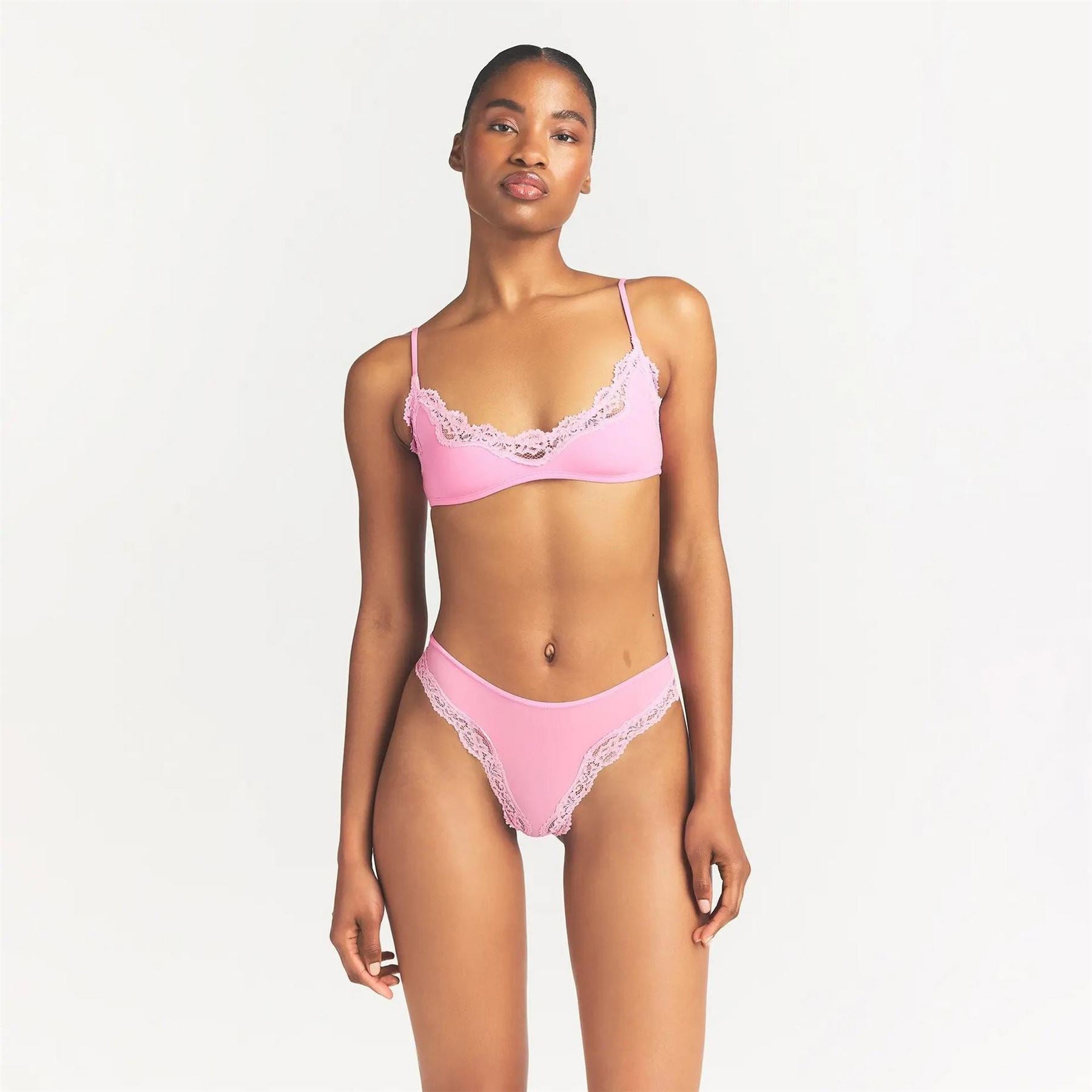 SKIMS Fits Everybody Lace Scoop Bralette