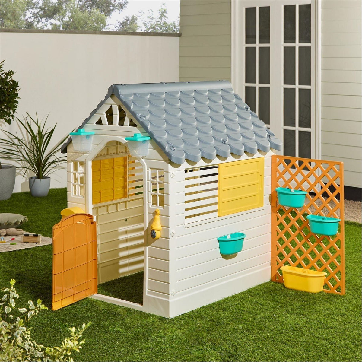 Dolu Garden Playhouse