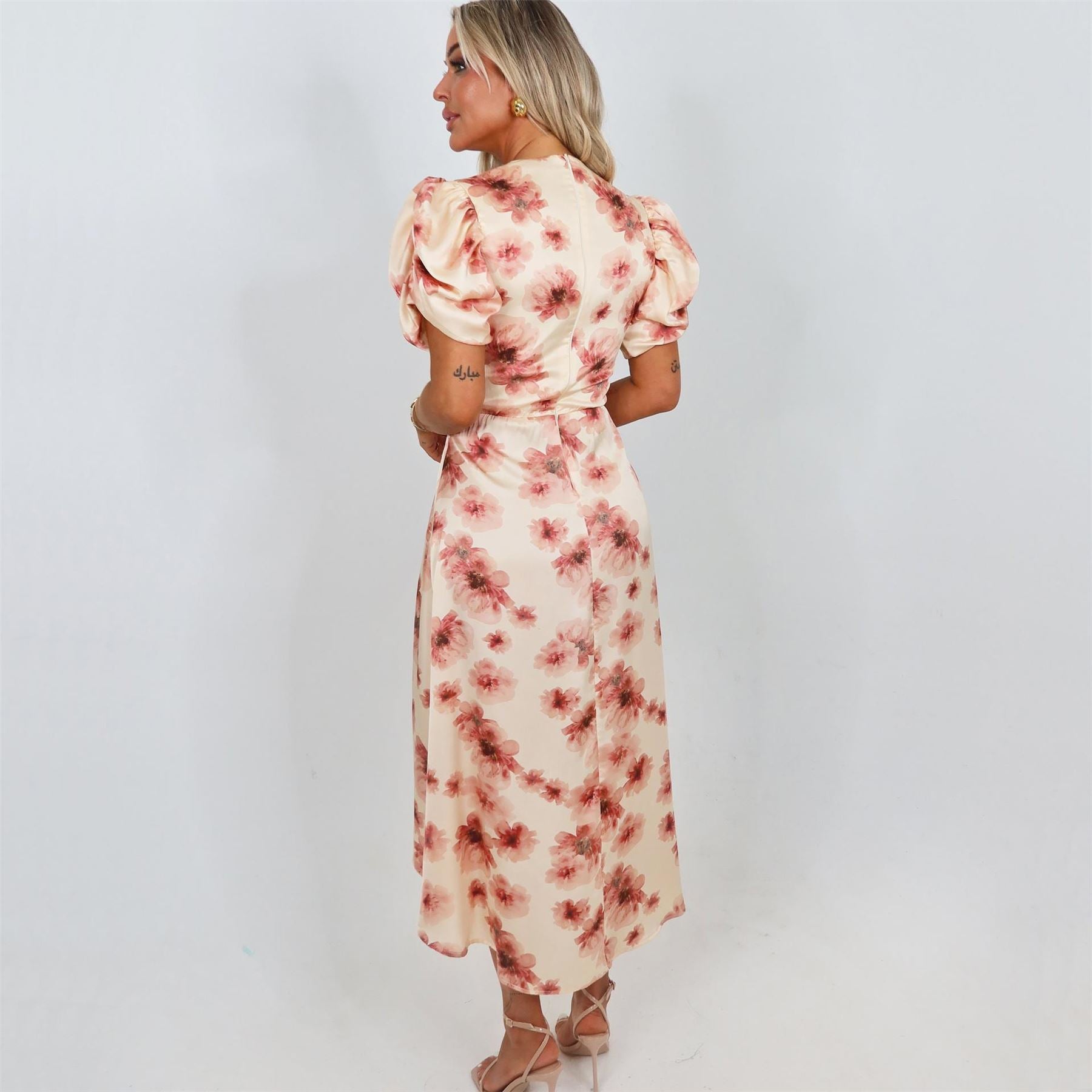 AX Paris Floral Print Puff Sleeve Gathered Side Midi Dress