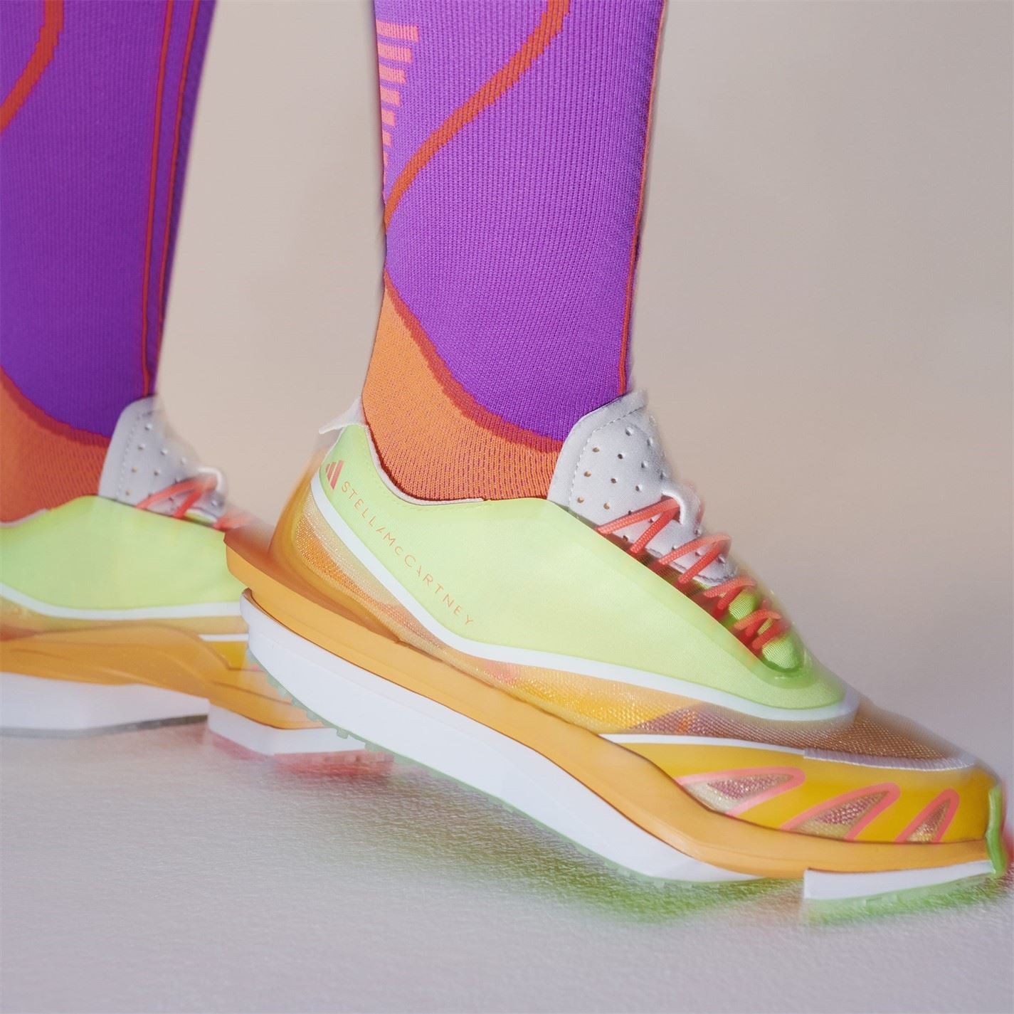 adidas Earthlight 2.0 Lace Up Low Top Sneakers