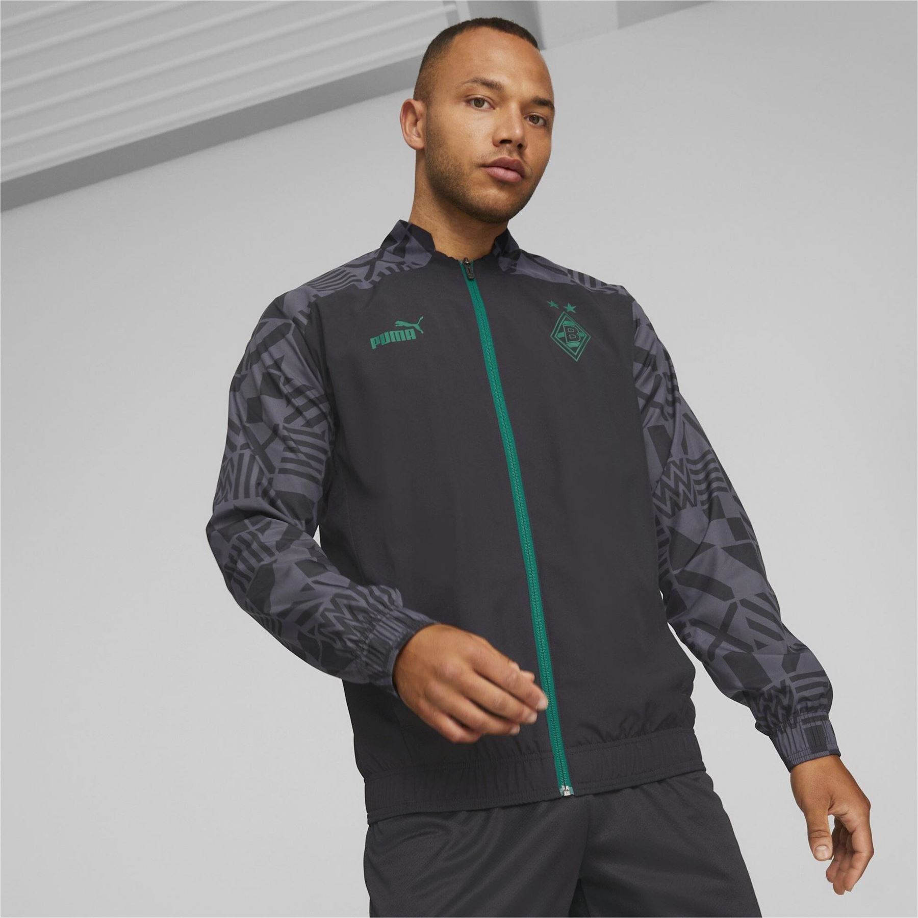 Puma Prematch Borussia Monchengladbach Waterproof Lightweight Rain Anorak