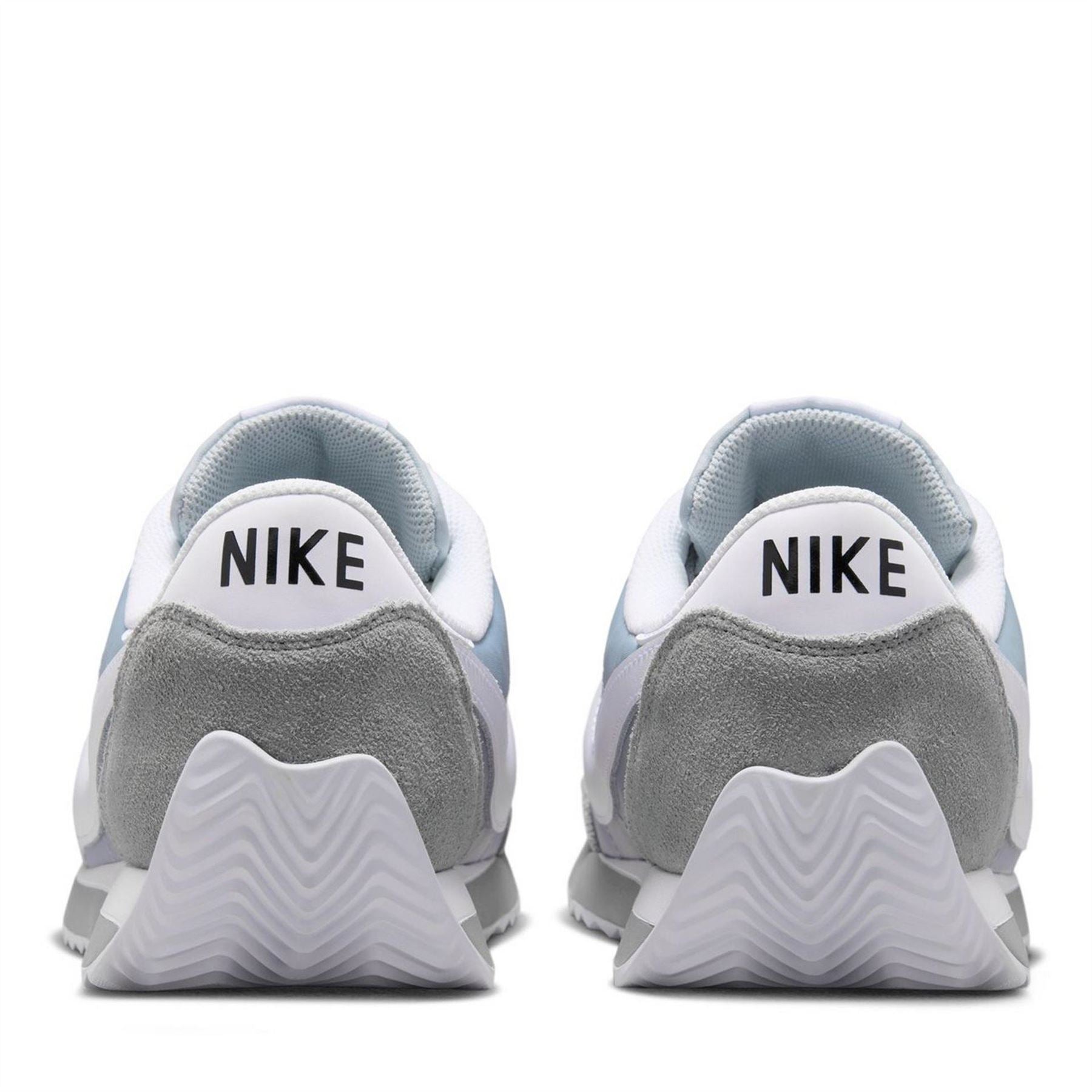 Nike Low Heel Round Toe Low Top Sneakers