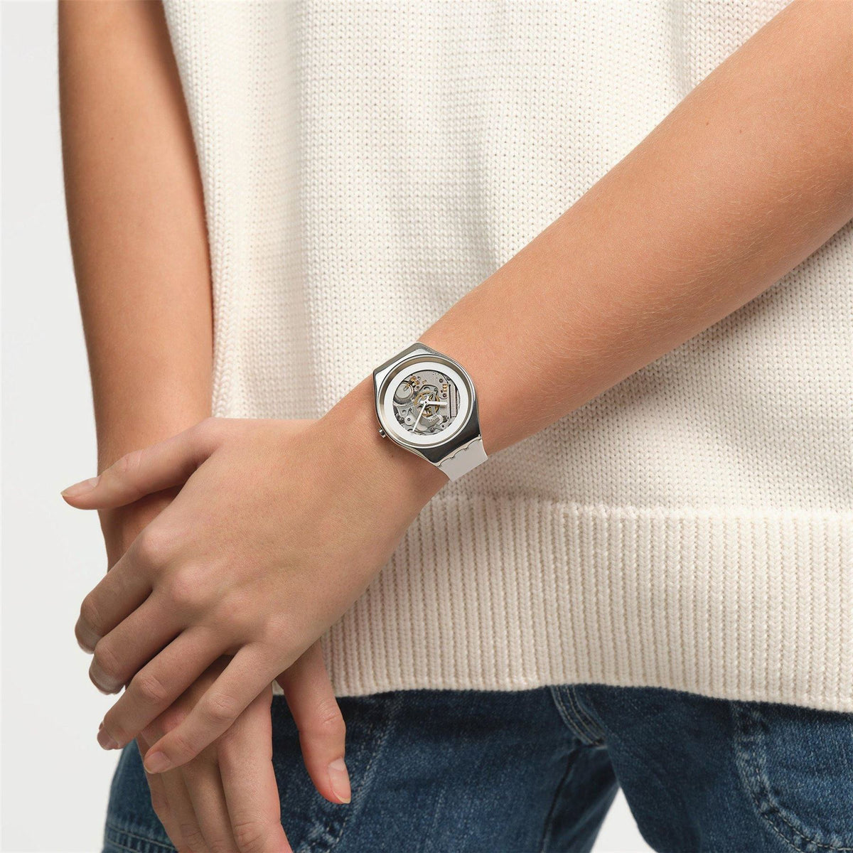 Swatch Adults Pure White Analogue Quartz Watch