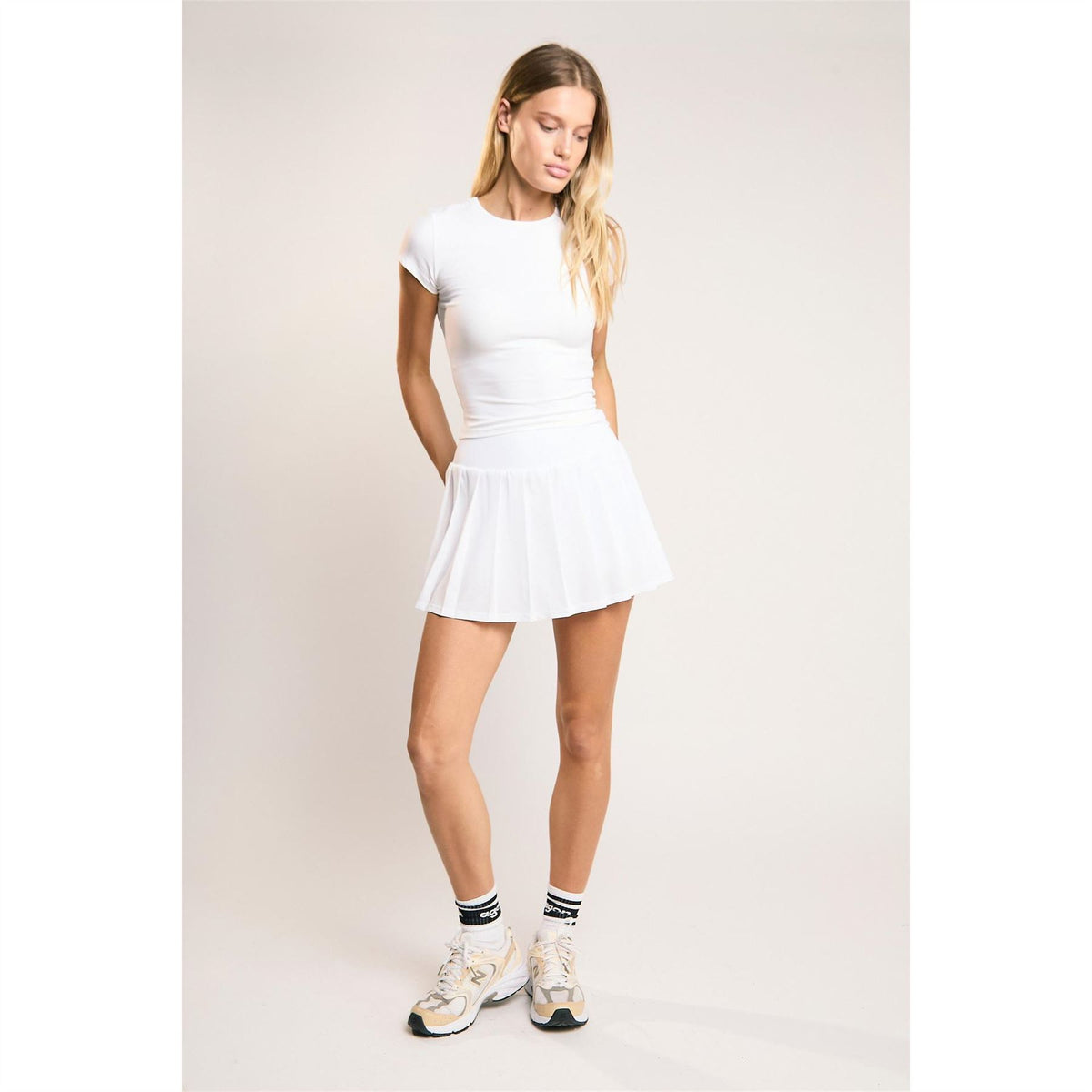 Agon White  Scoop Neck Crop Top