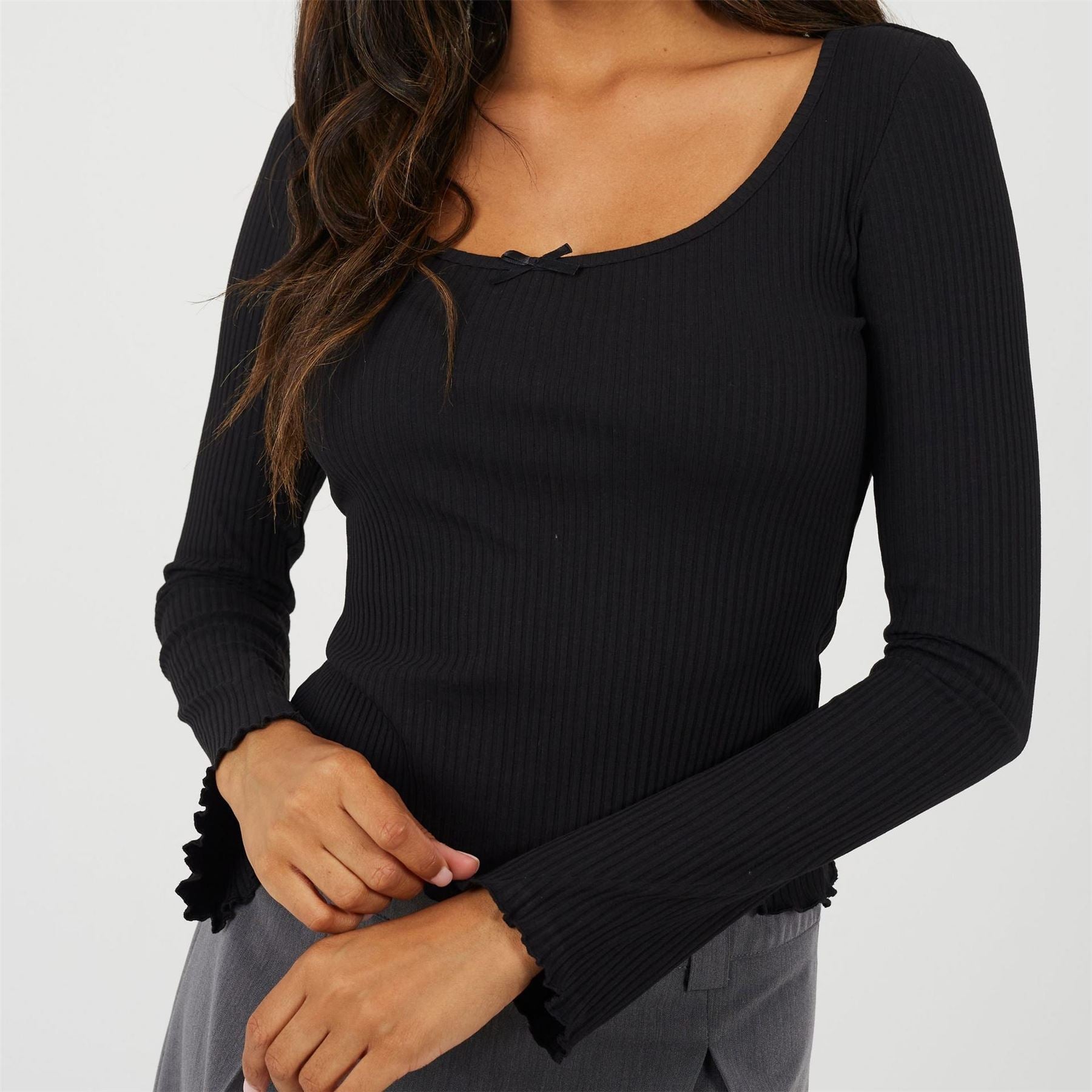 Brave Soul Womens Long Sleeve Scoop Neck Top With Bow Detail.