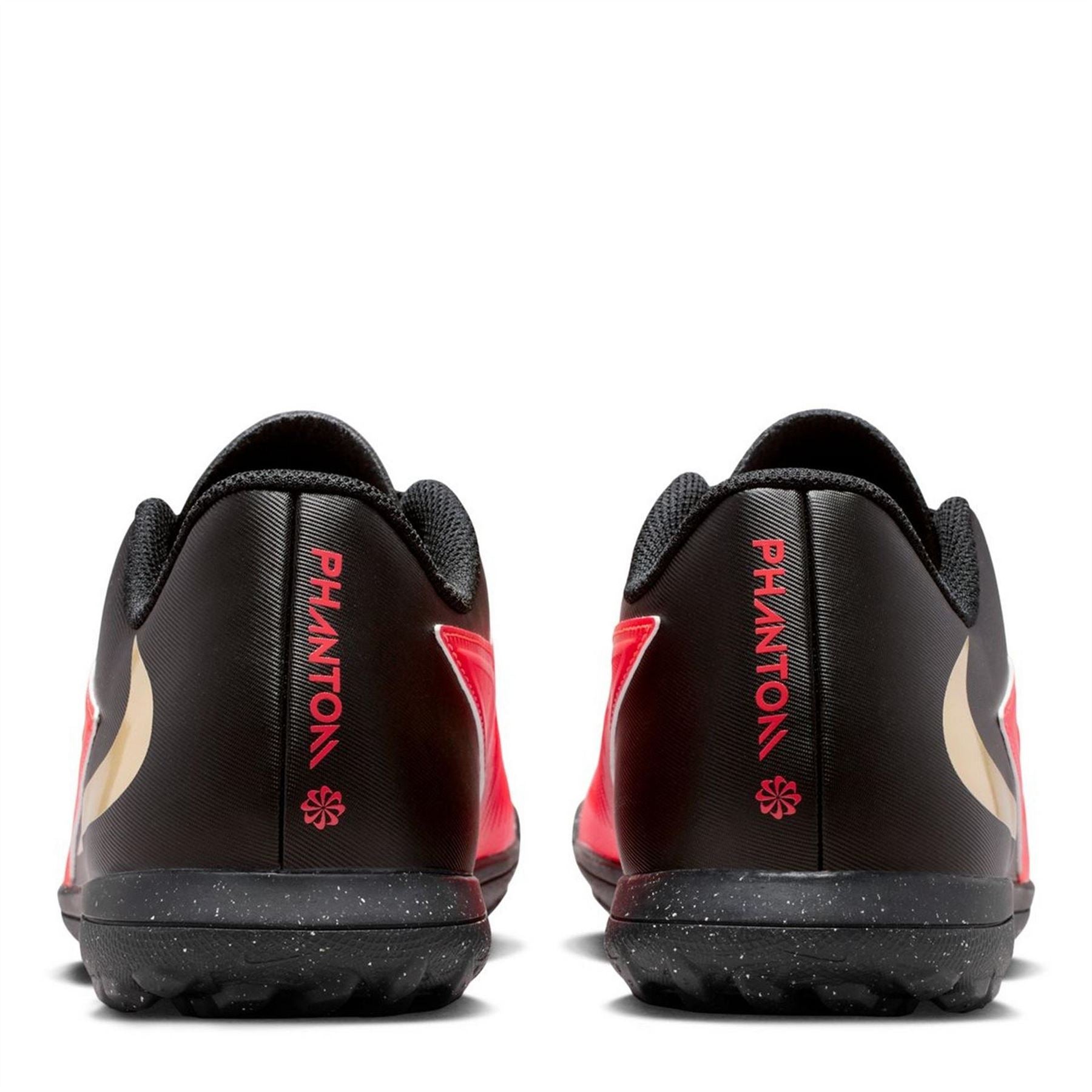 Nike Phantom 6 Low Club Adults Astro Turf Football Boots