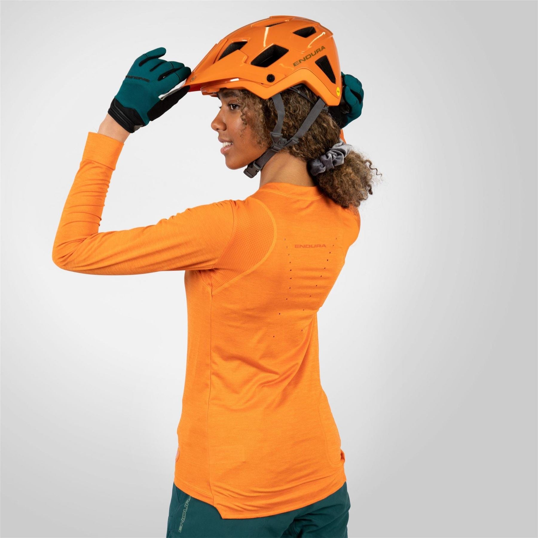 Endura Singletrack Long Sleeve Jersey Ladies