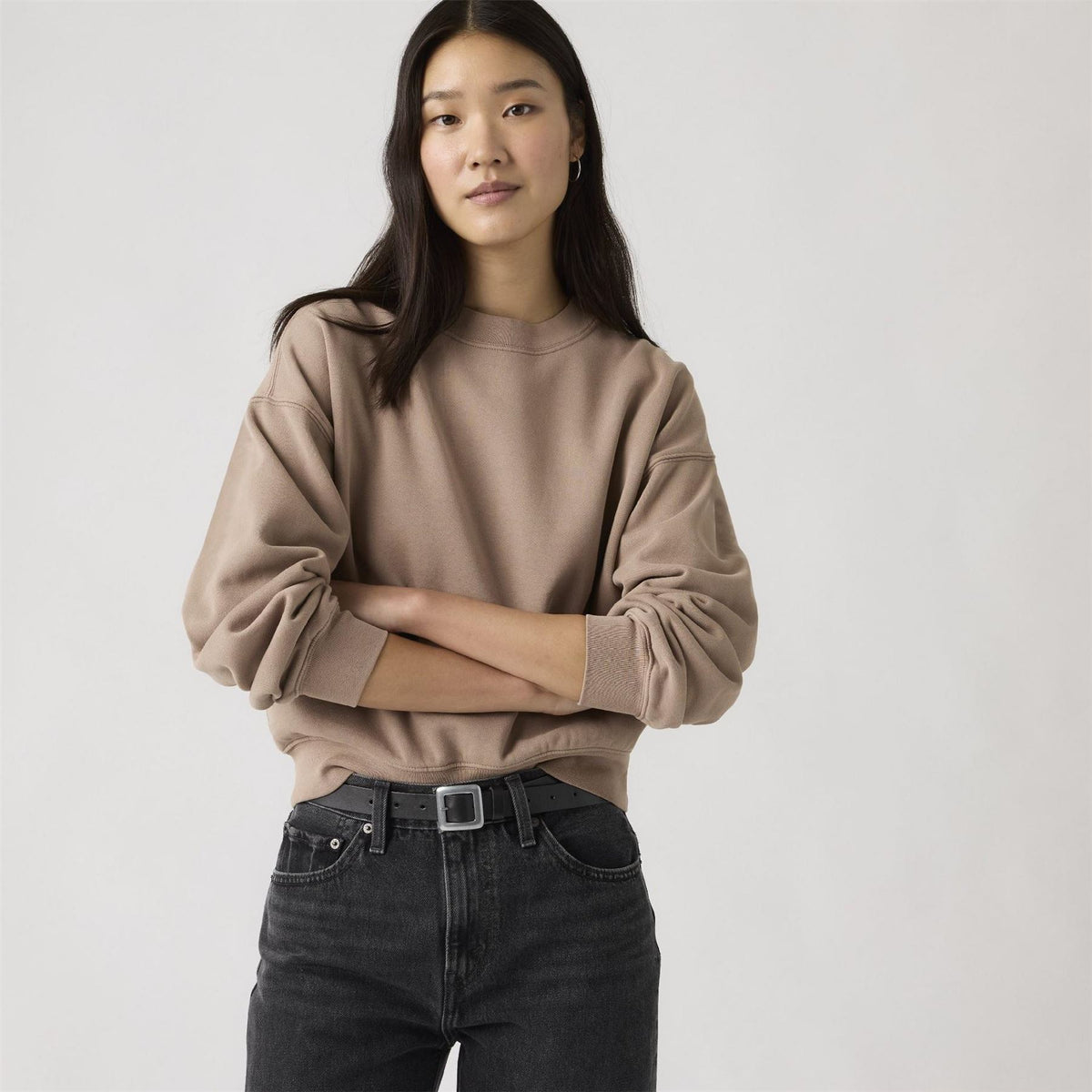 Levis Boxy Crew Neck Drop Shoulder Long Sleeve Sweatshirt