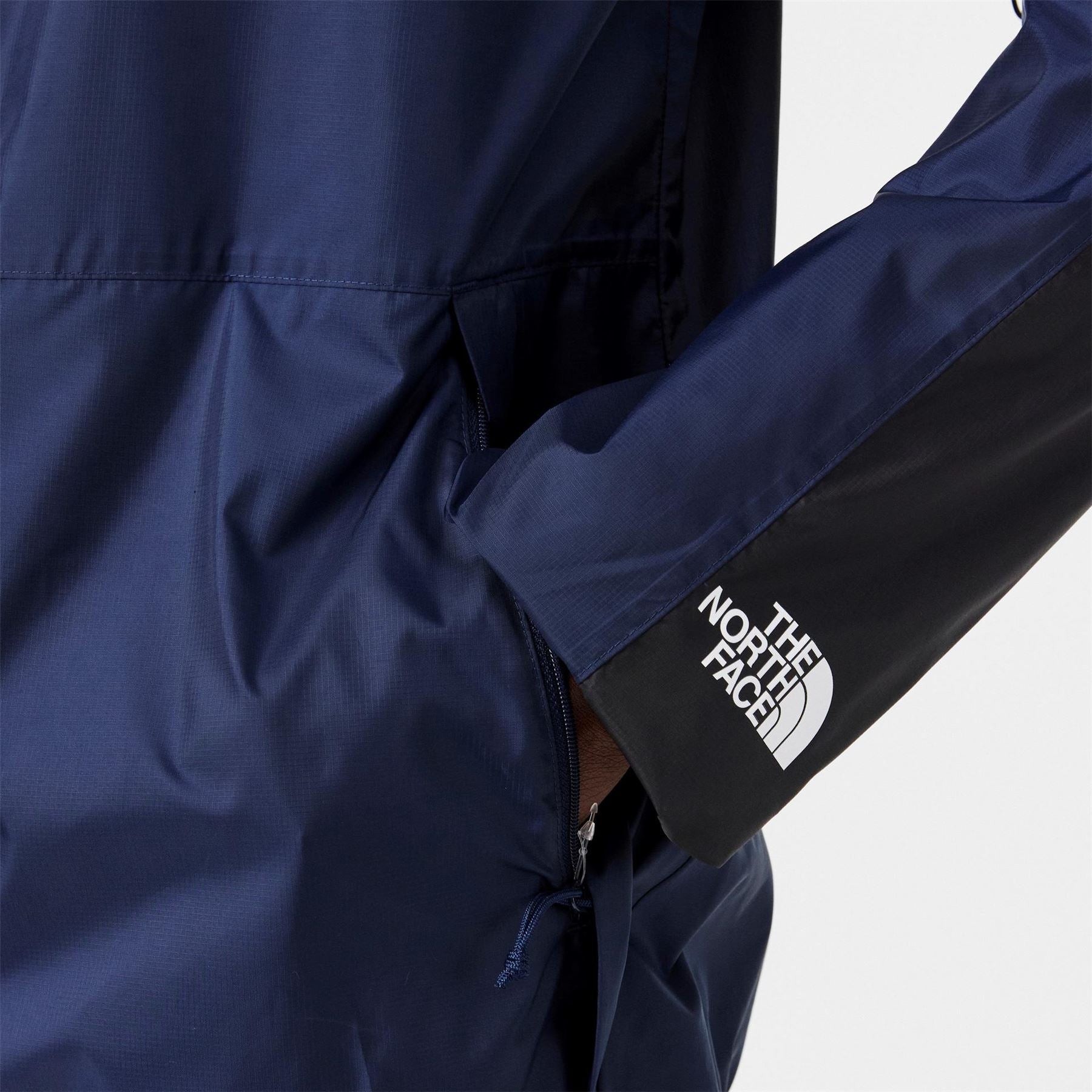 The North Face Mountain Water Resistant Long Sleeve Rain Anorak