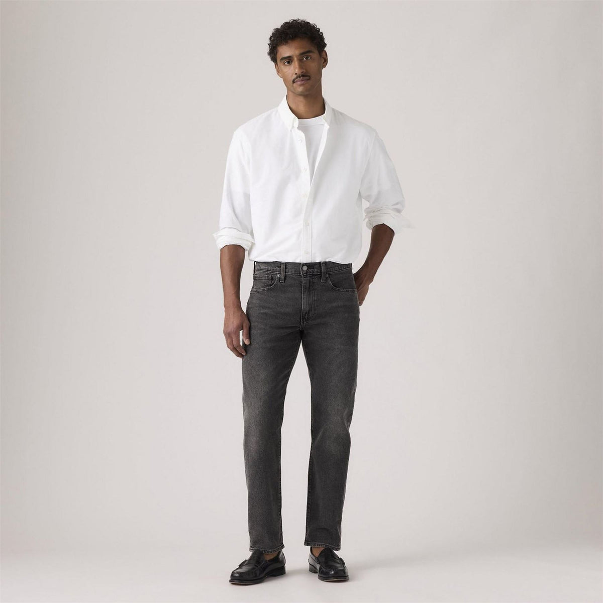 Levis 502 Tapered Fit Five Pocket Jeans
