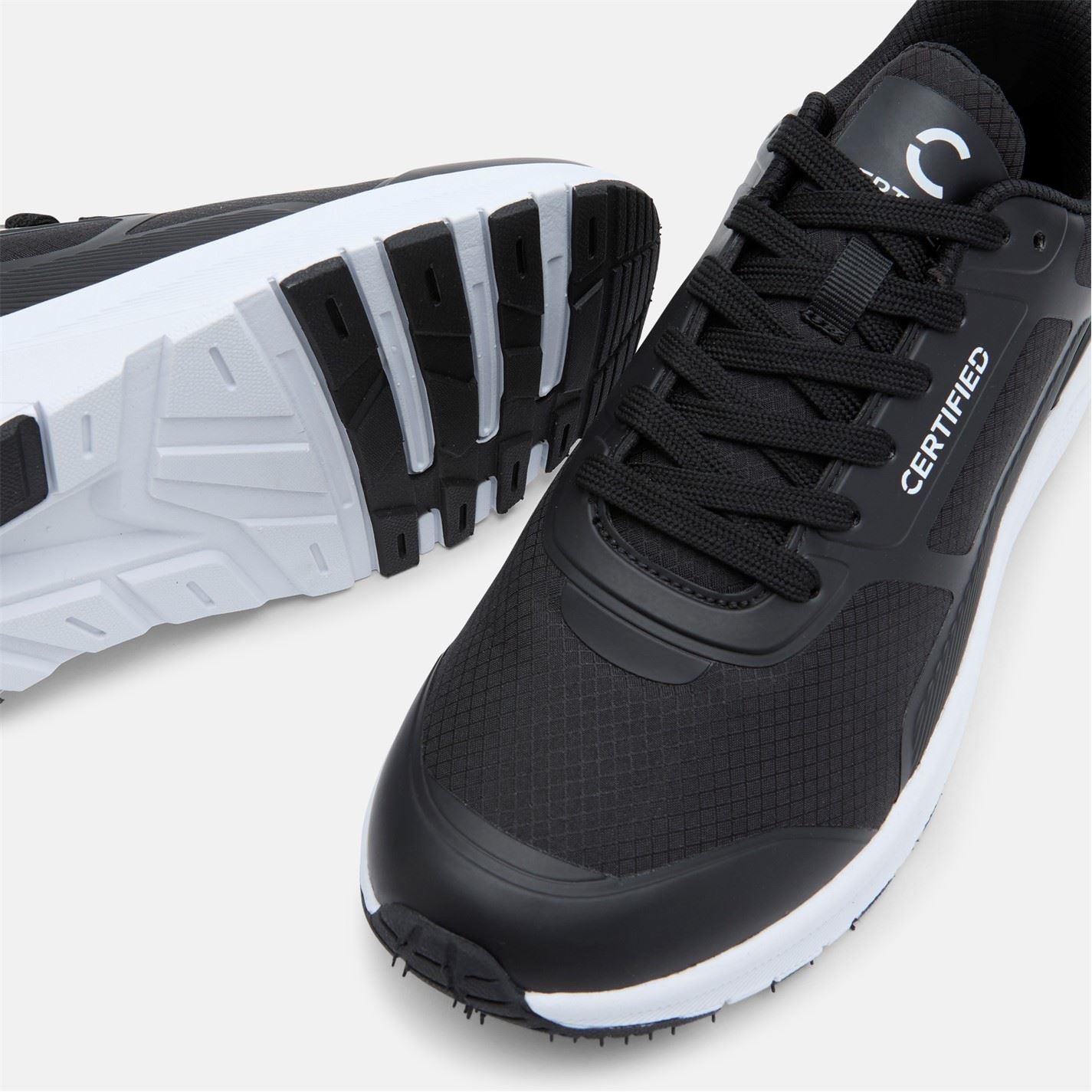 Certified CT 475 Low Top Lace-Up Sneakers
