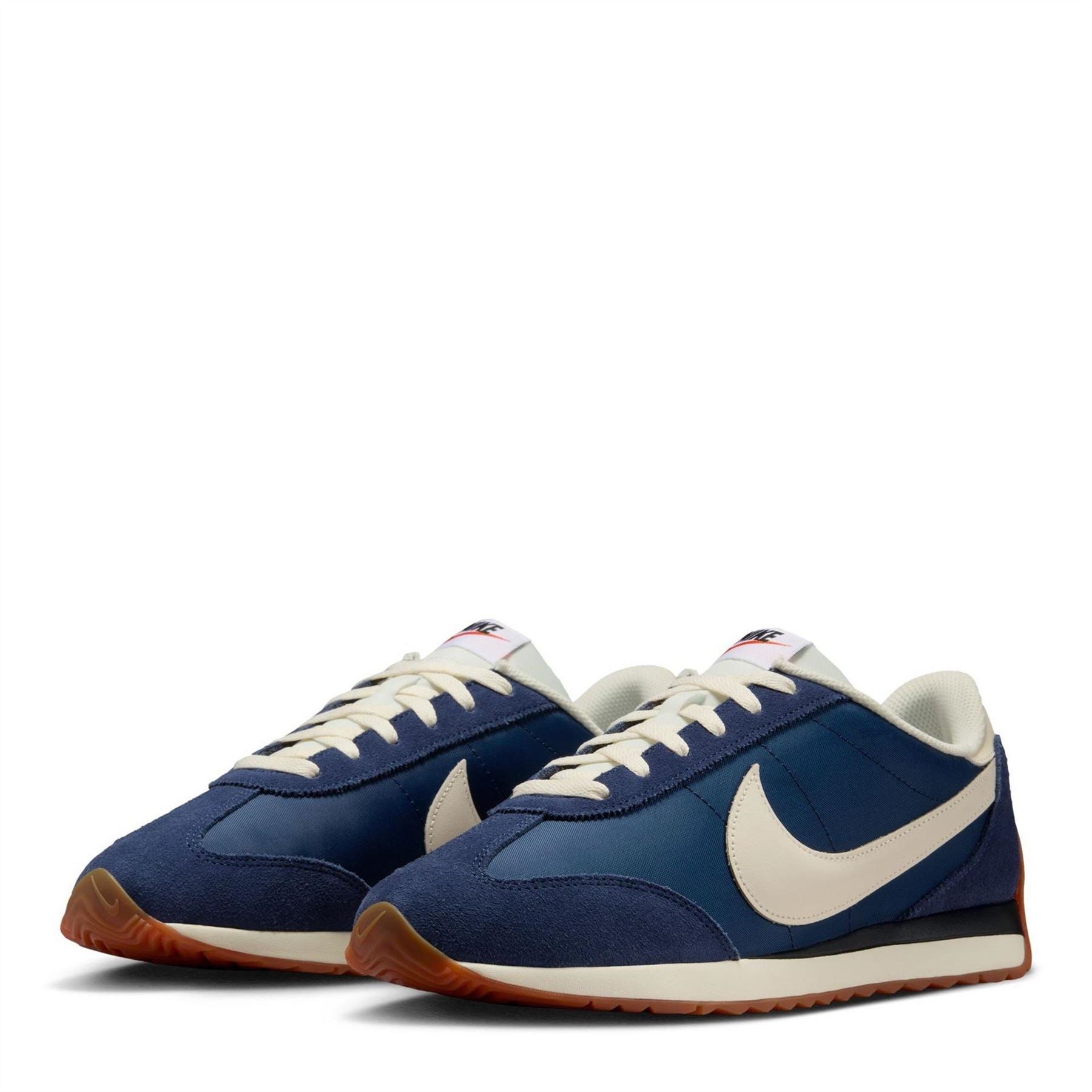 Nike Low Heel Round Toe Low Top Sneakers